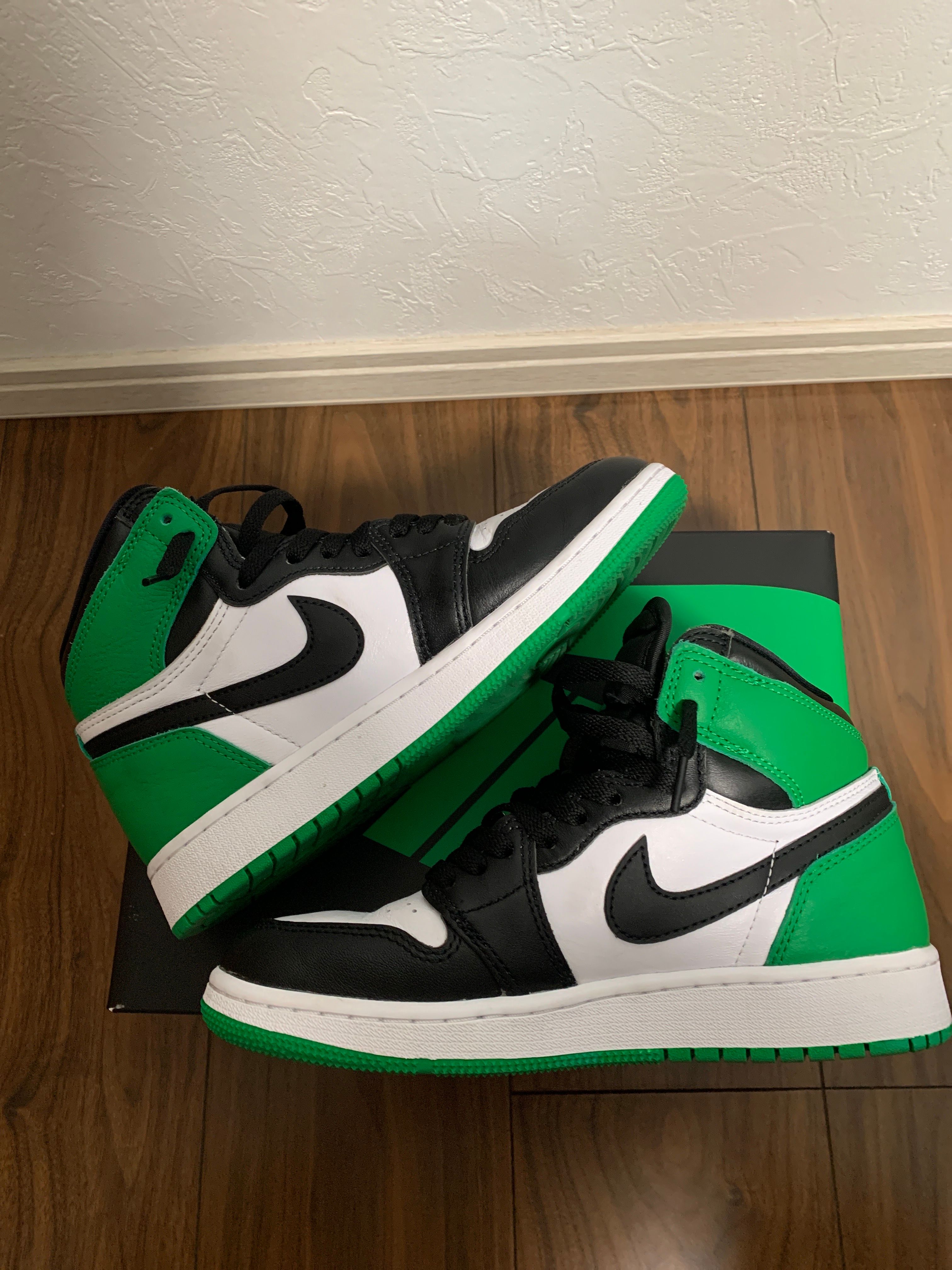 Nike GS Air Jordan 1 Retro High OG "Celtics/Black and Lucky Green" (2023)