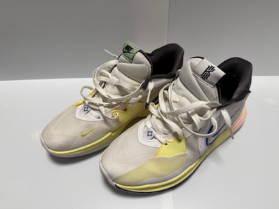 Kyrie Low 5 "White/Medium Ash/Citron Tint/Game Royal"