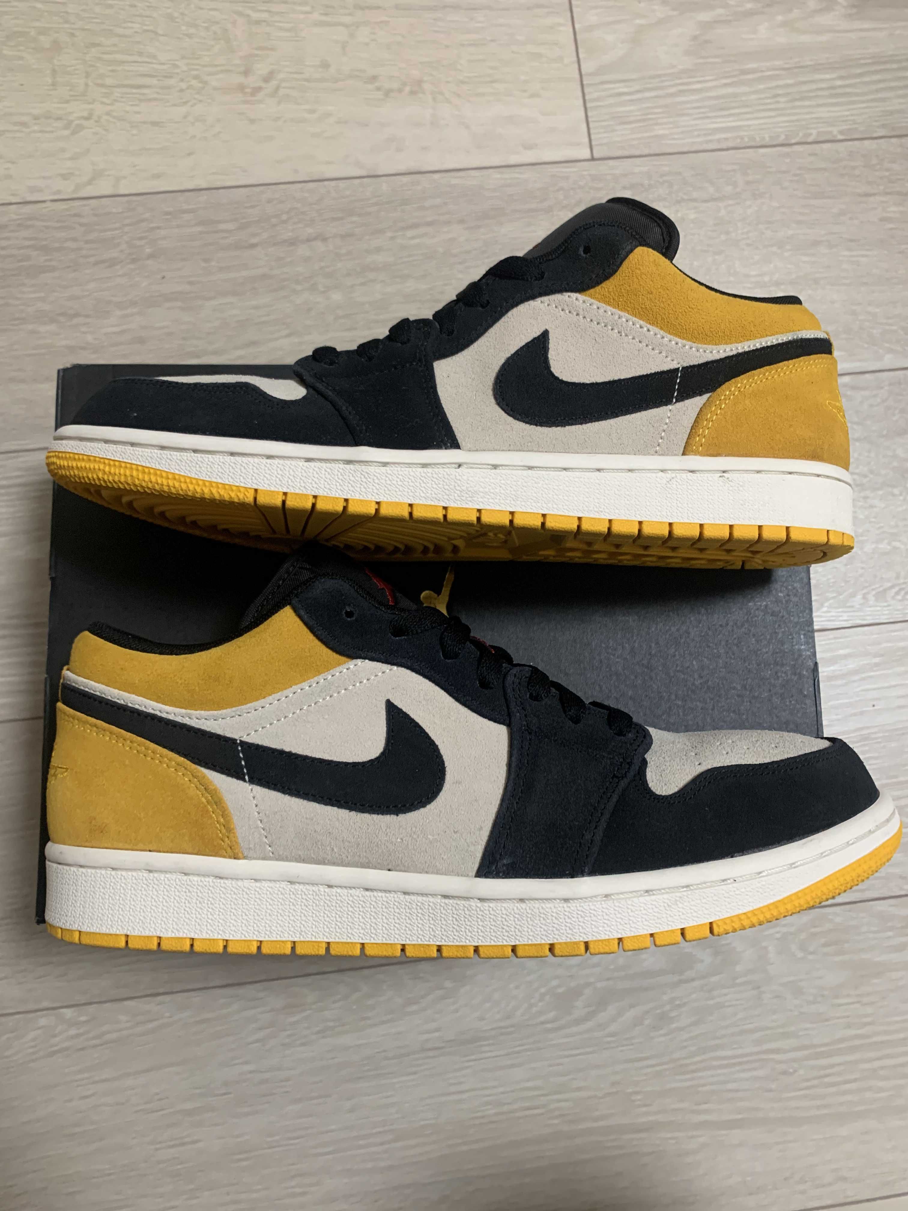 Nike Air Jordan 1 Low "Sail University Gold Black"