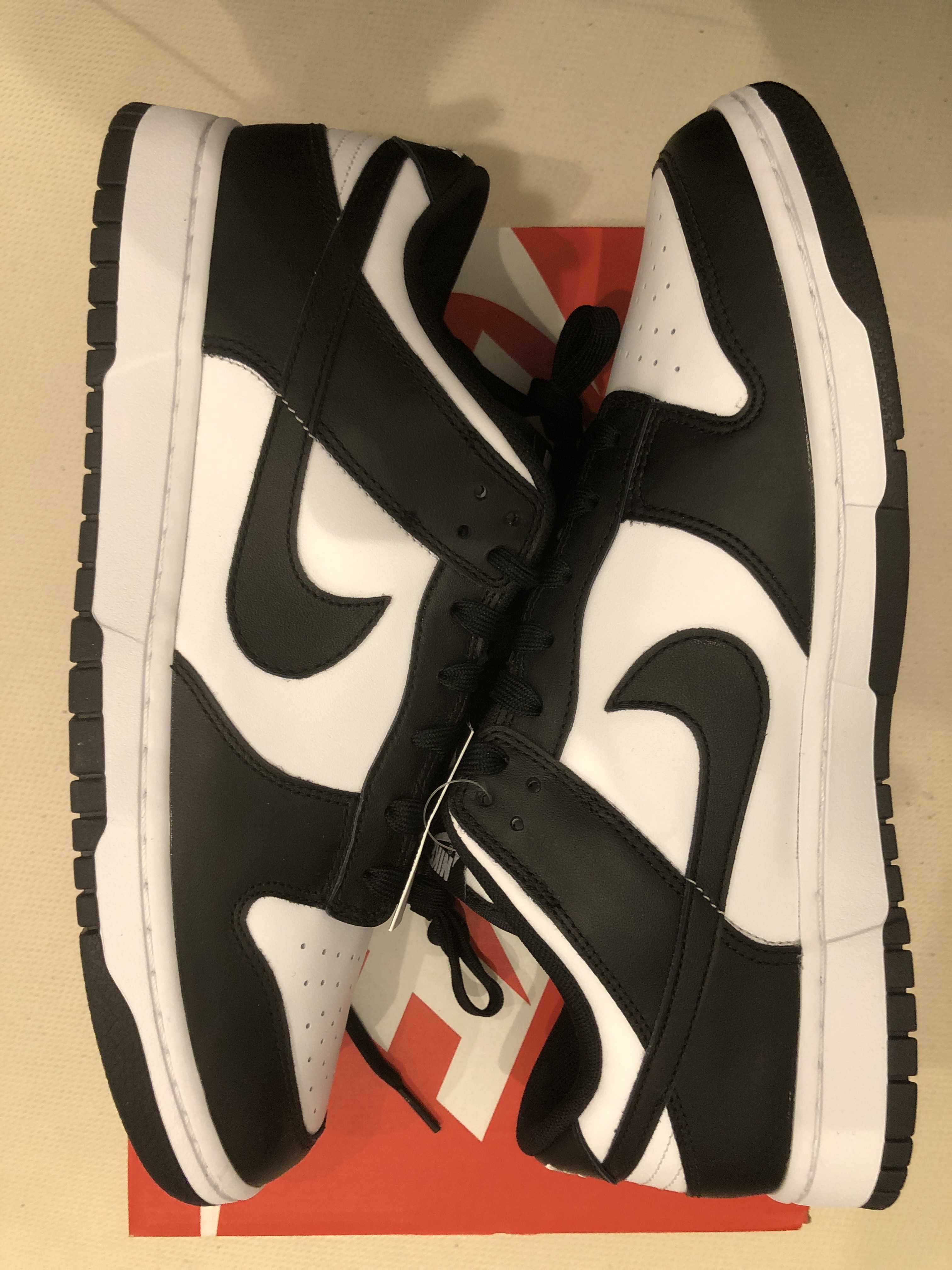 Nike Dunk Low Retro "Panda/White/Black"