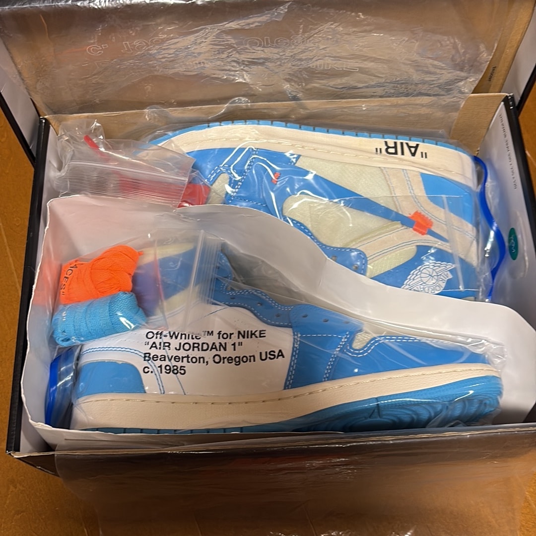 Off-White × Nike Air Jordan 1 High UNC "White/Dark Powder Blue"