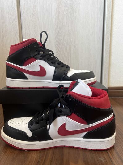Nike Air Jordan 1 Mid "White/Gym Red Black"
