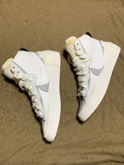 sacai × NIKE BLAZER MID "WHITE/WOLF GREY"