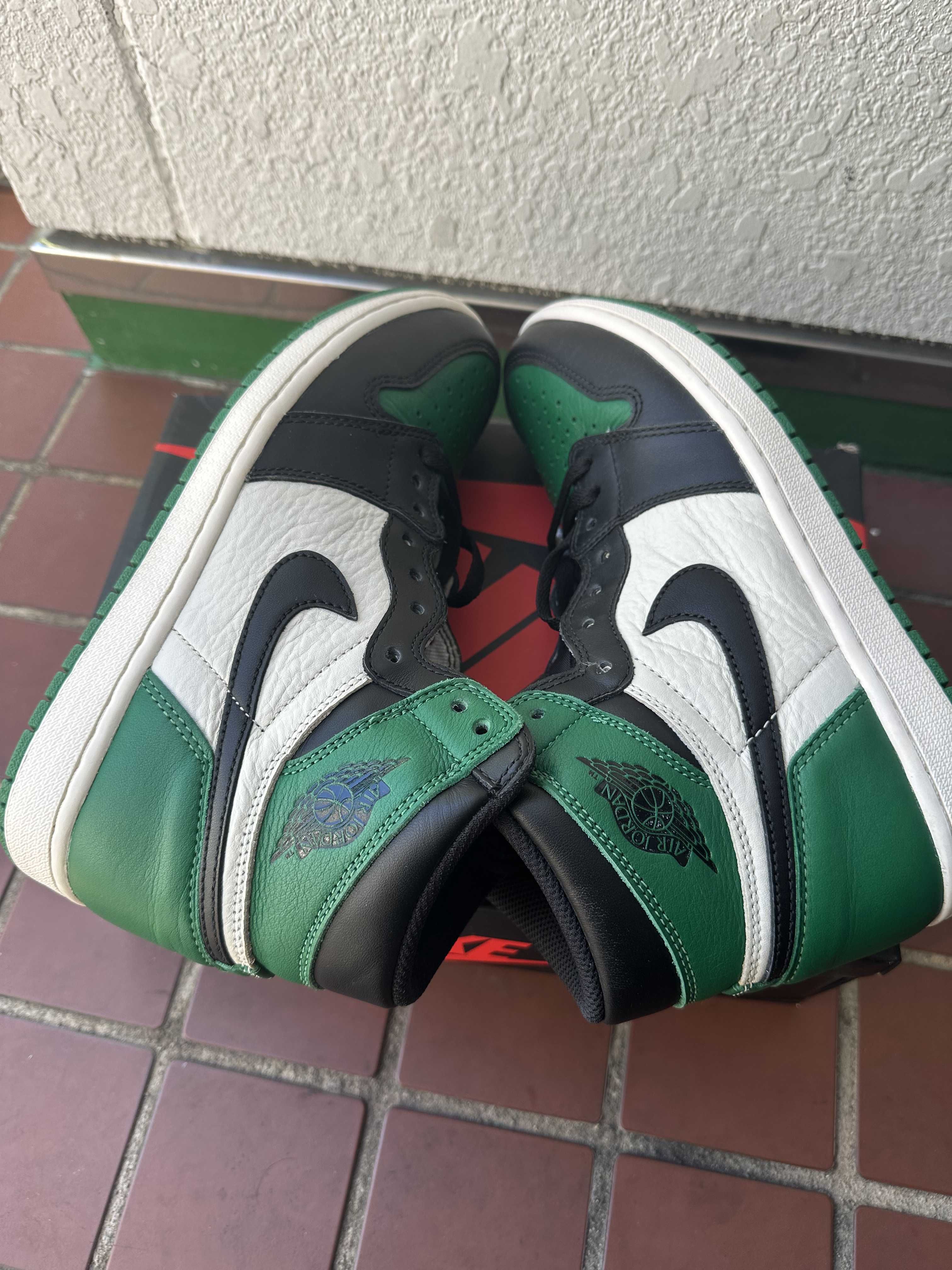 Nike Air Jordan 1 Retro High OG "Pine Green"(2018)