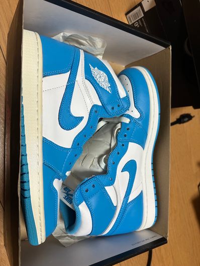 Nike Air Jordan 1 Retro High "UNC"