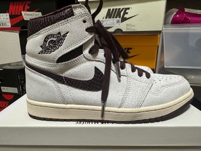 A Ma Maniere × Nike Air Jordan 1 Retro High OG "Sail and Burgundy"