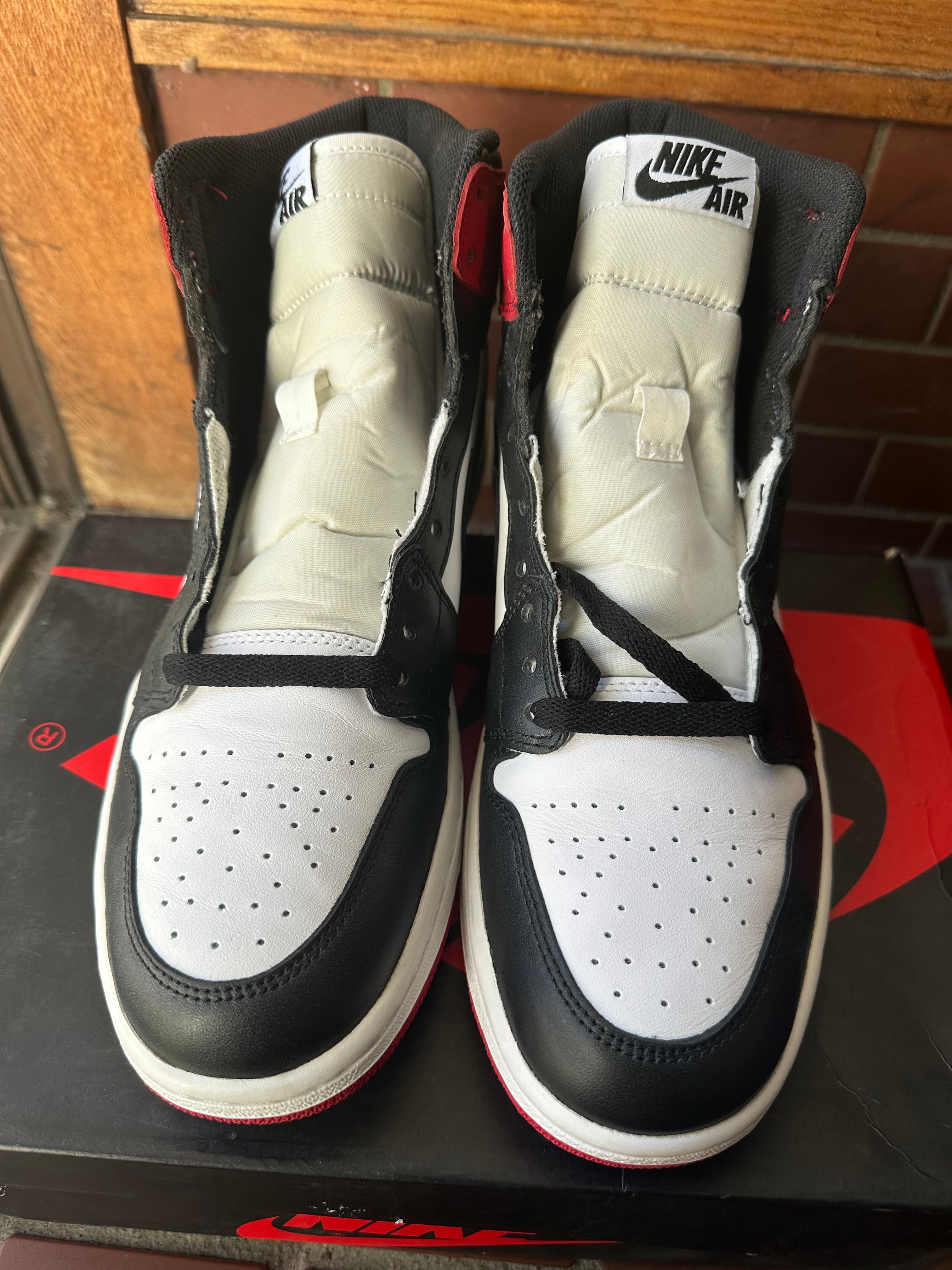 Nike Air Jordan 1 Retro High OG "Black Toe" (2013)