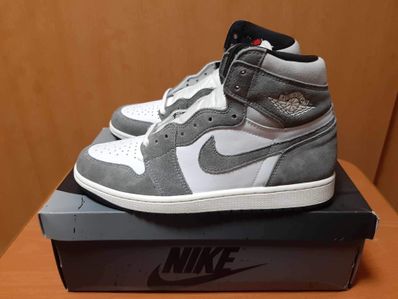 Nike Air Jordan 1 Retro High OG "Black and Smoke Grey"
