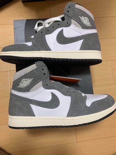 Nike Air Jordan 1 Retro High OG "Black and Smoke Grey"
