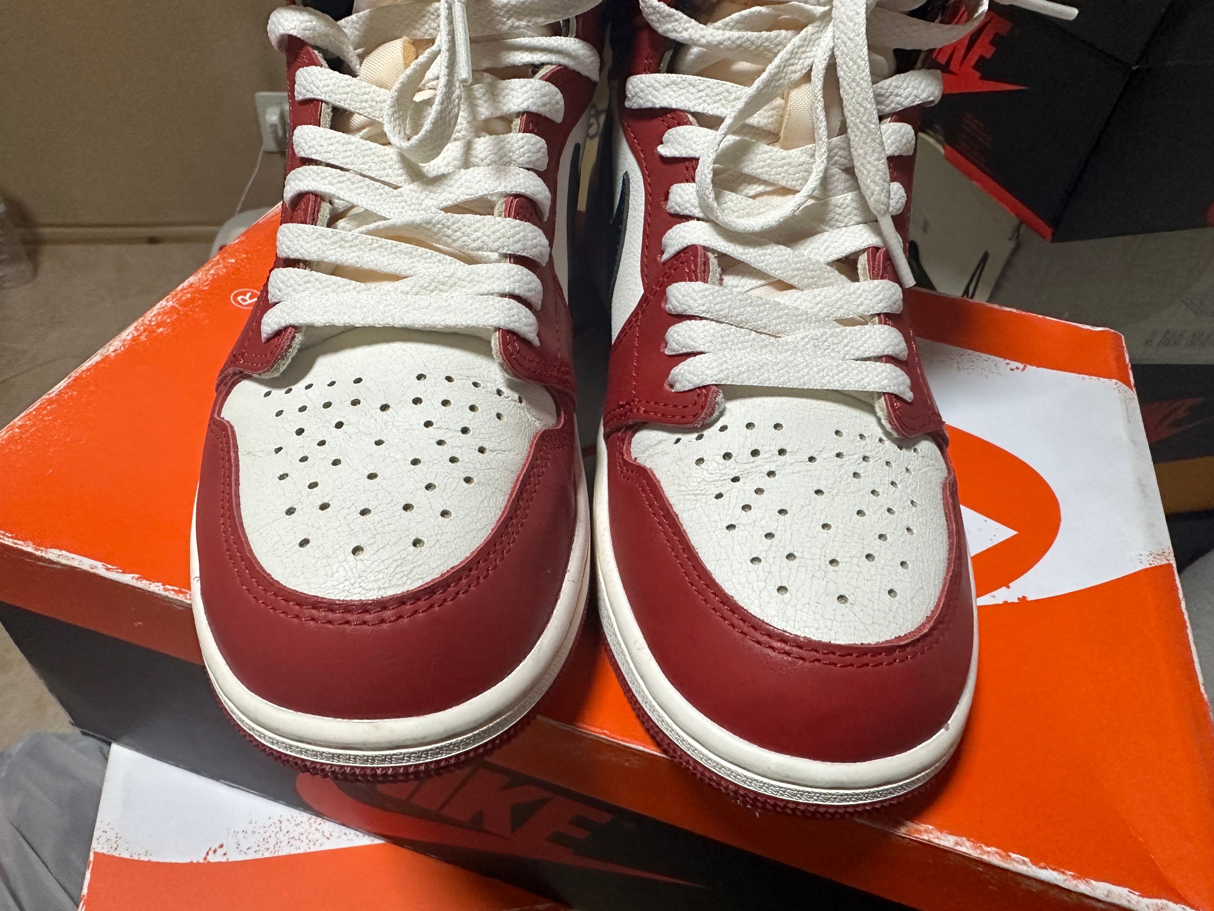Nike Air Jordan 1 High OG "Lost & Found/Chicago"