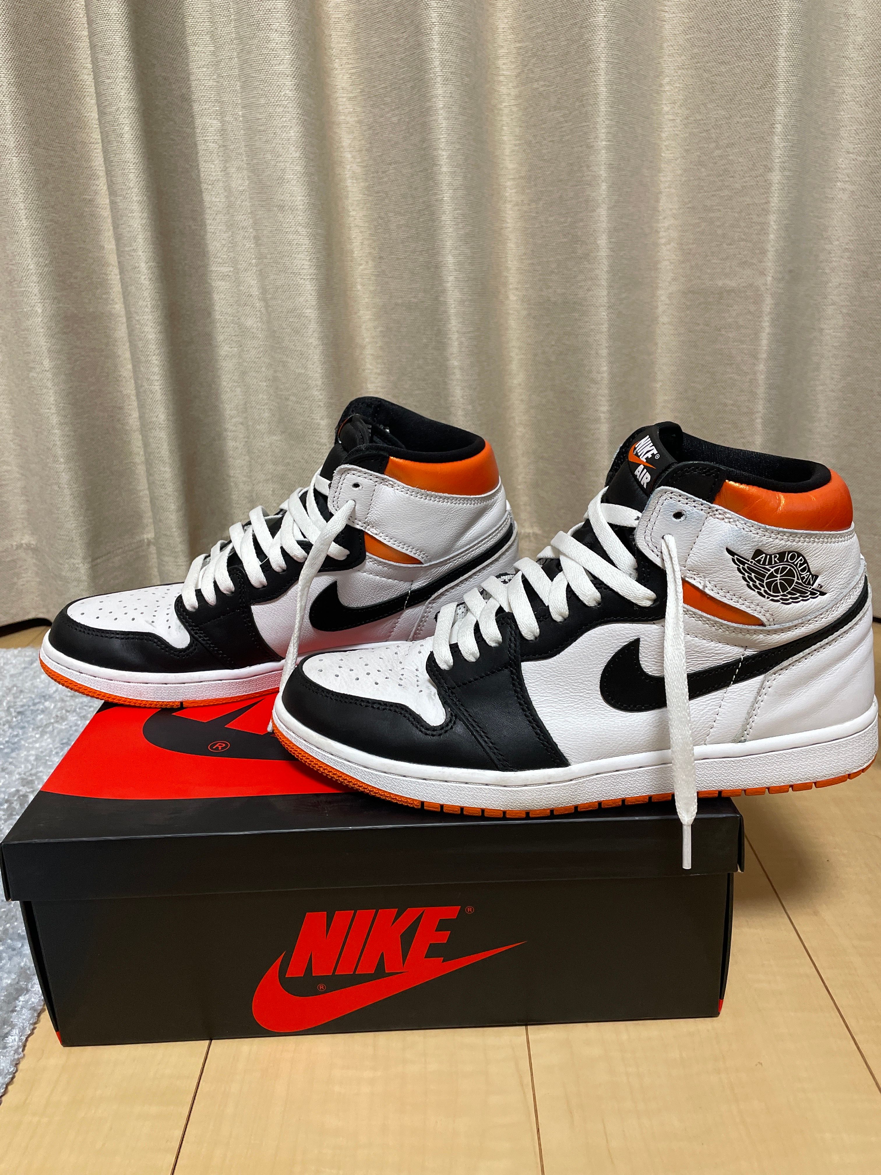 Nike Air Jordan 1 Retro High OG "Electro Orange"