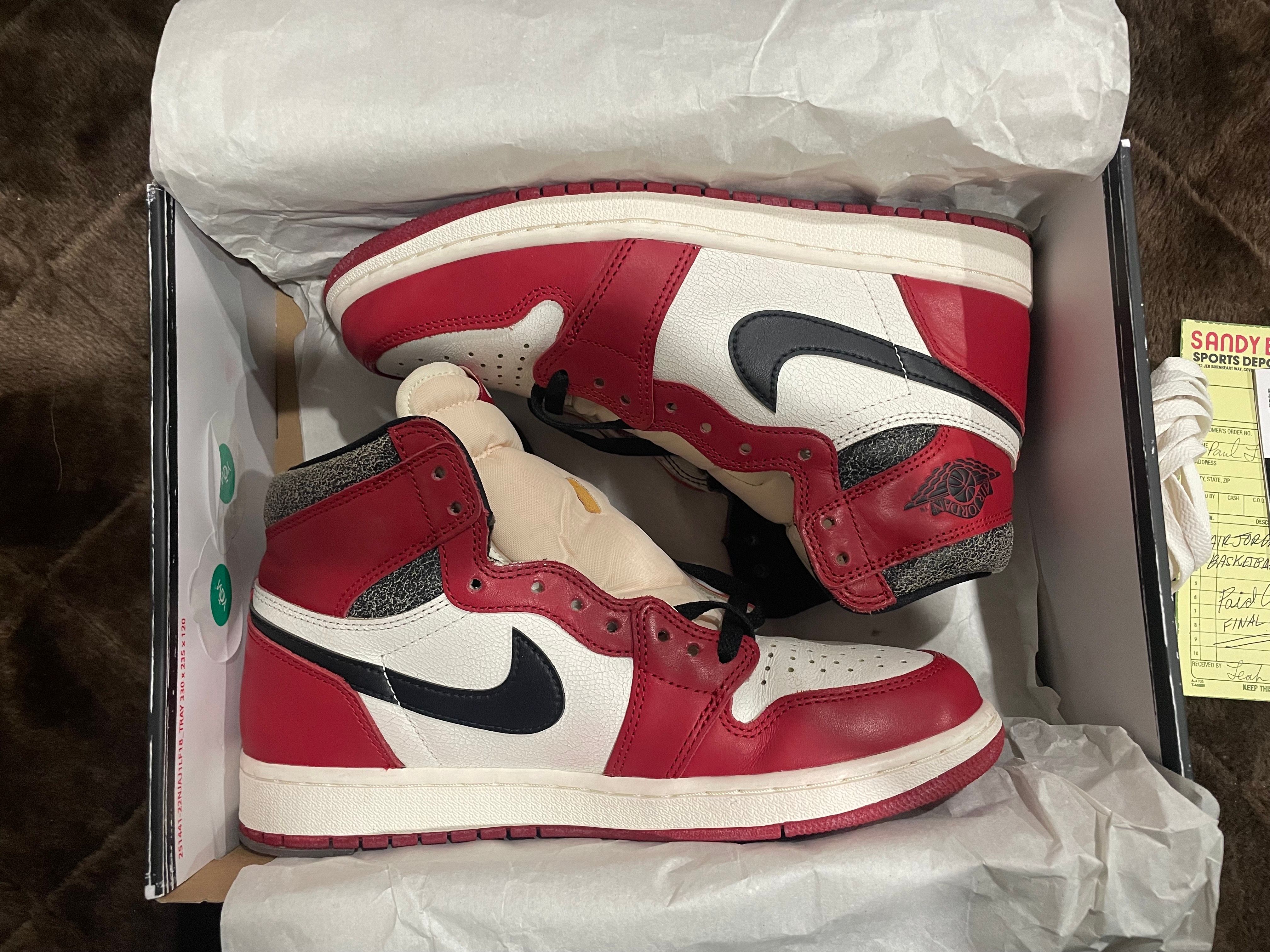 Nike Air Jordan 1 High OG "Lost & Found/Chicago"