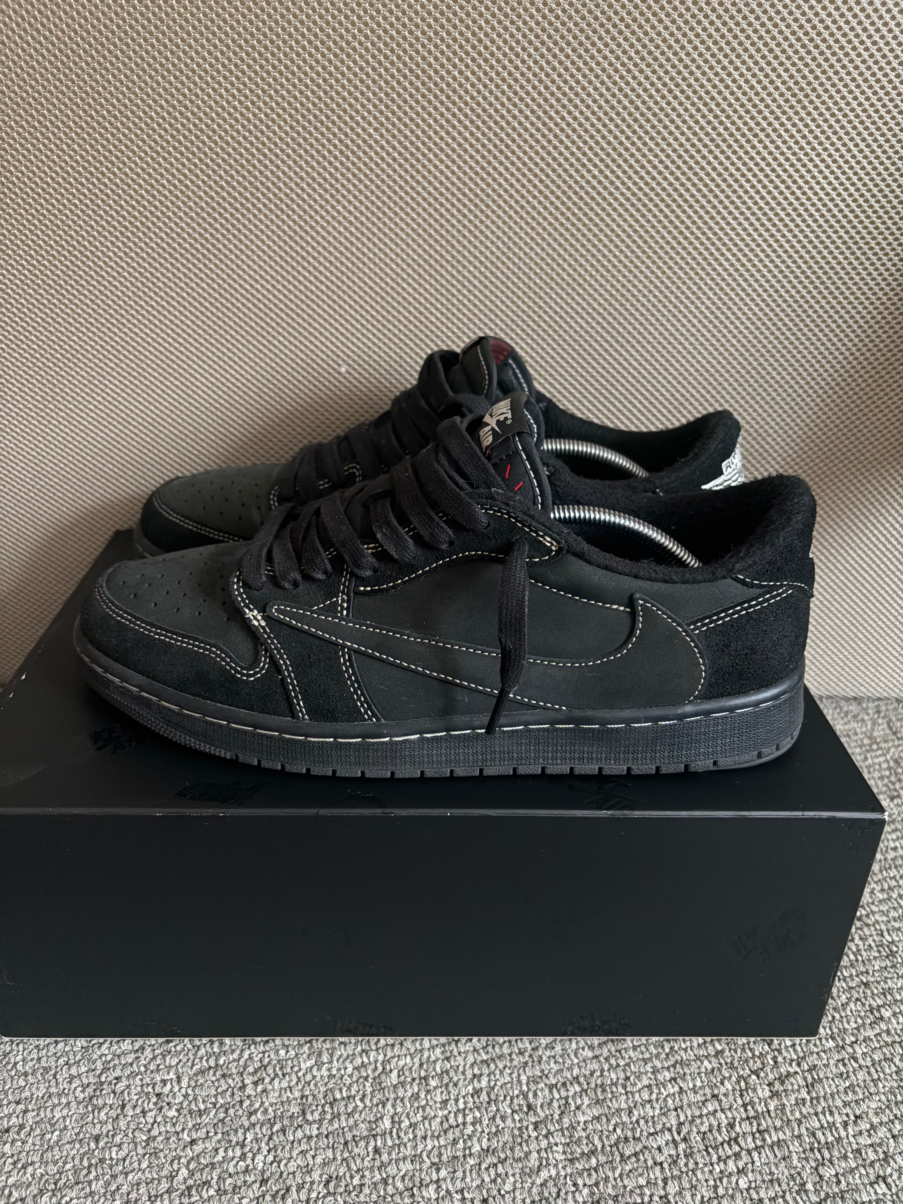 Travis Scott × Nike Air Jordan 1 Low OG SP "Black Phantom"
