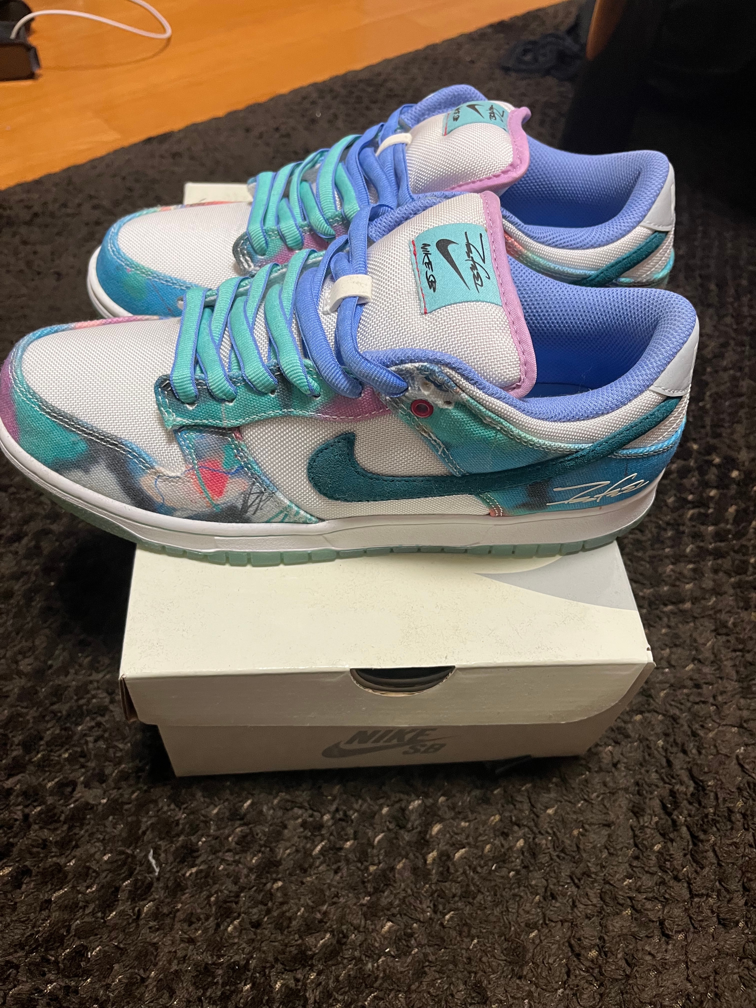 Futura × Nike SB Dunk Low "White and Geode Teal"