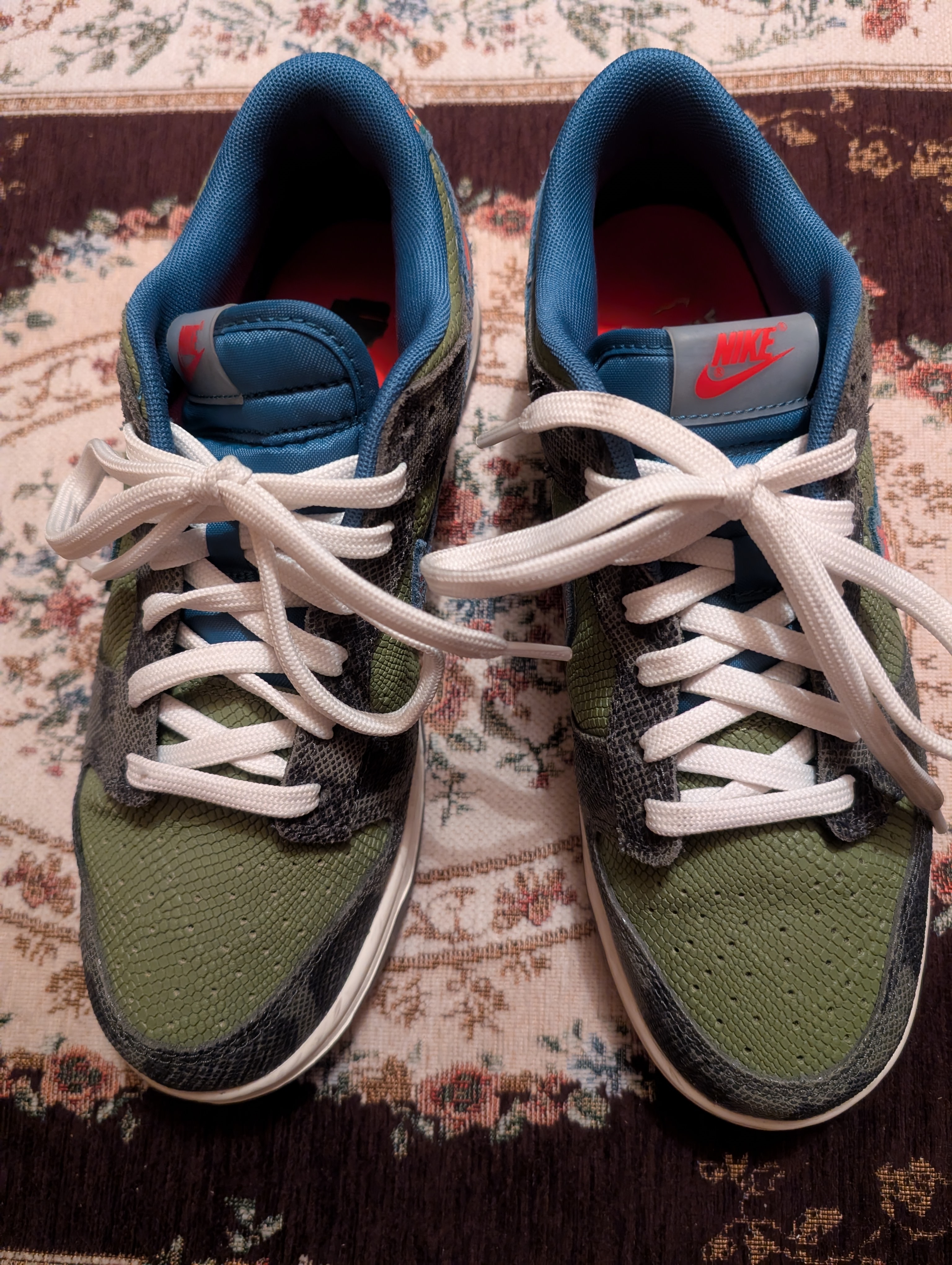 Nike Dunk Low "Siempre Familia"
