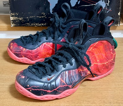 Stranger Things × Nike Air Foamposite One PRM "Black/Off Noir/Bright Crimson"