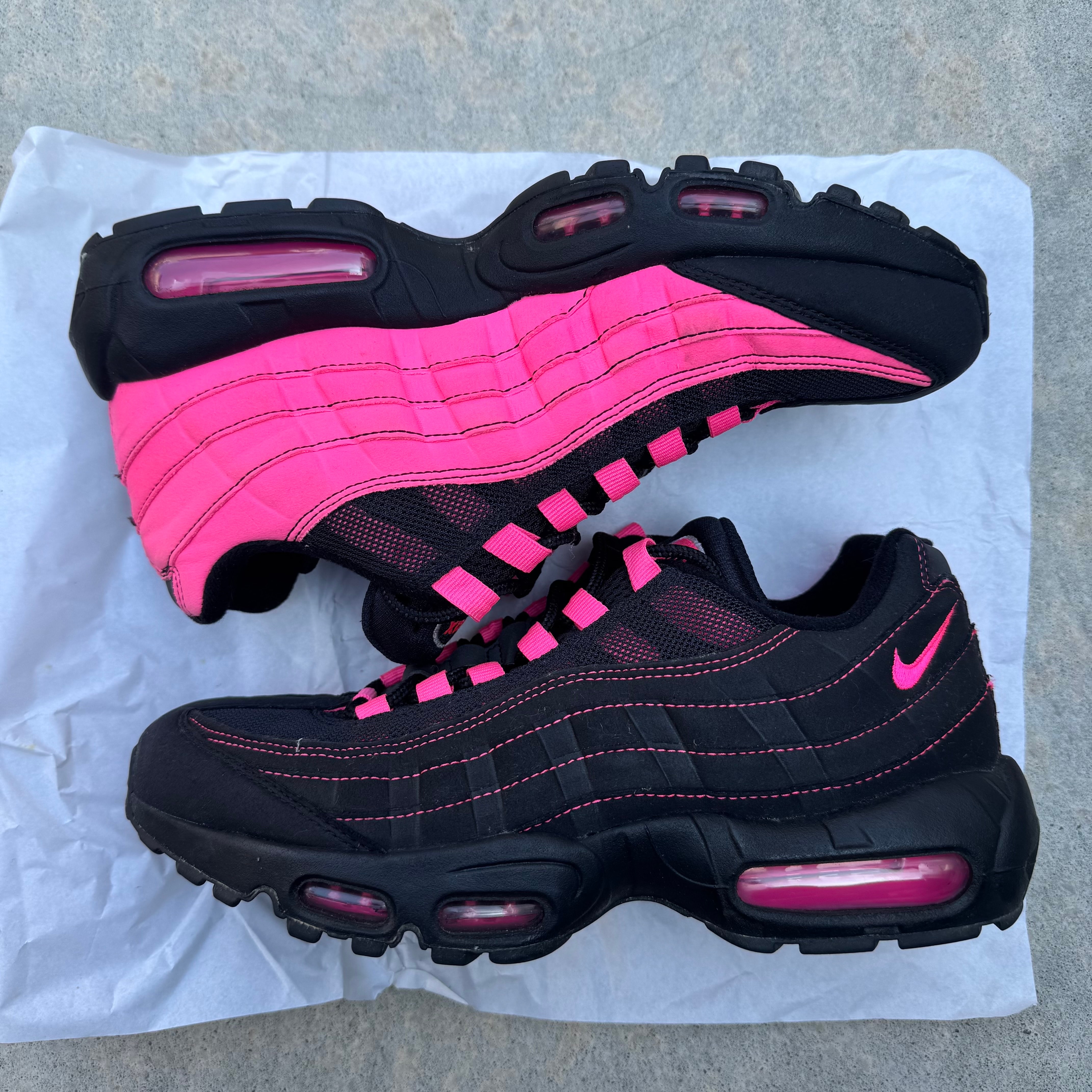 Nike Air Max 95 "Black/Pink"