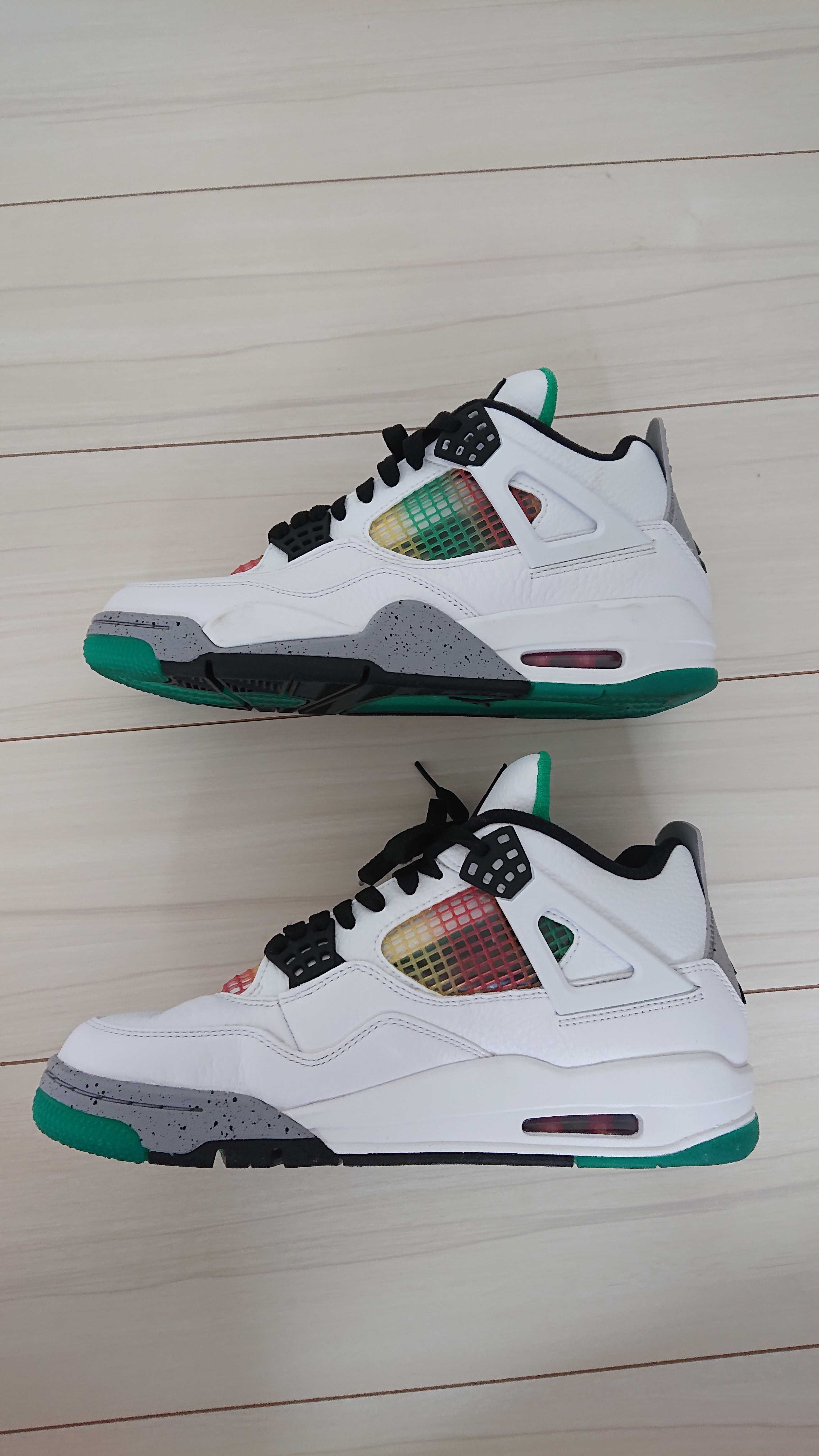 NIKE Women's AIR JORDAN 4 "LUCID GREEN"