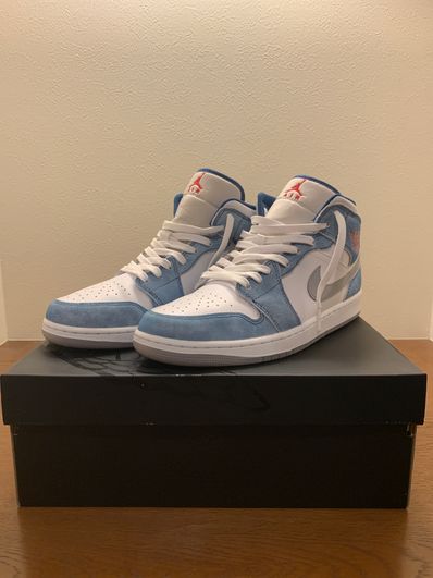 Nike Air Jordan 1 Mid SE "White/Hyper Royal/Red"