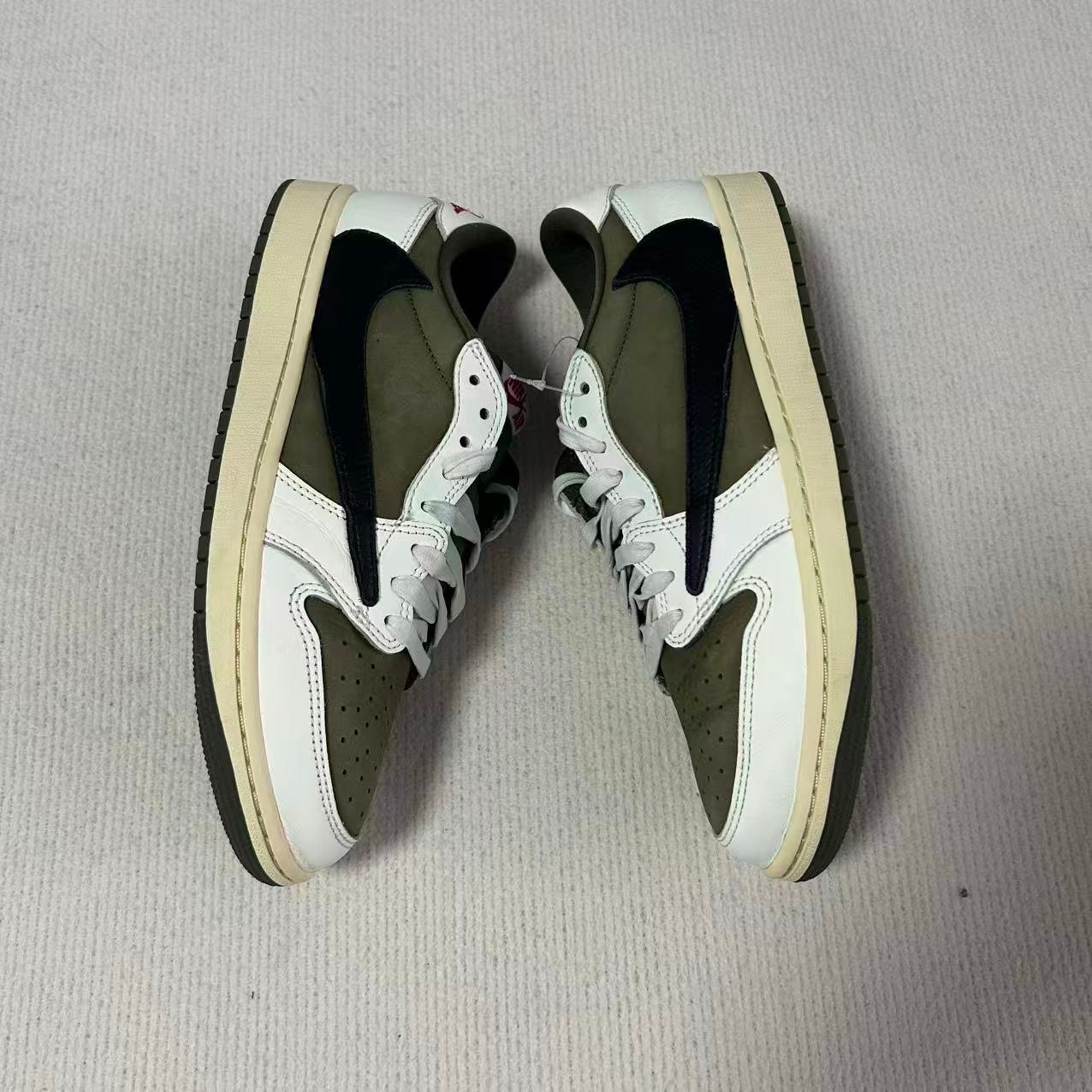 Travis Scott × Nike Air Jordan 1 Low OG SP "Reverse Olive"