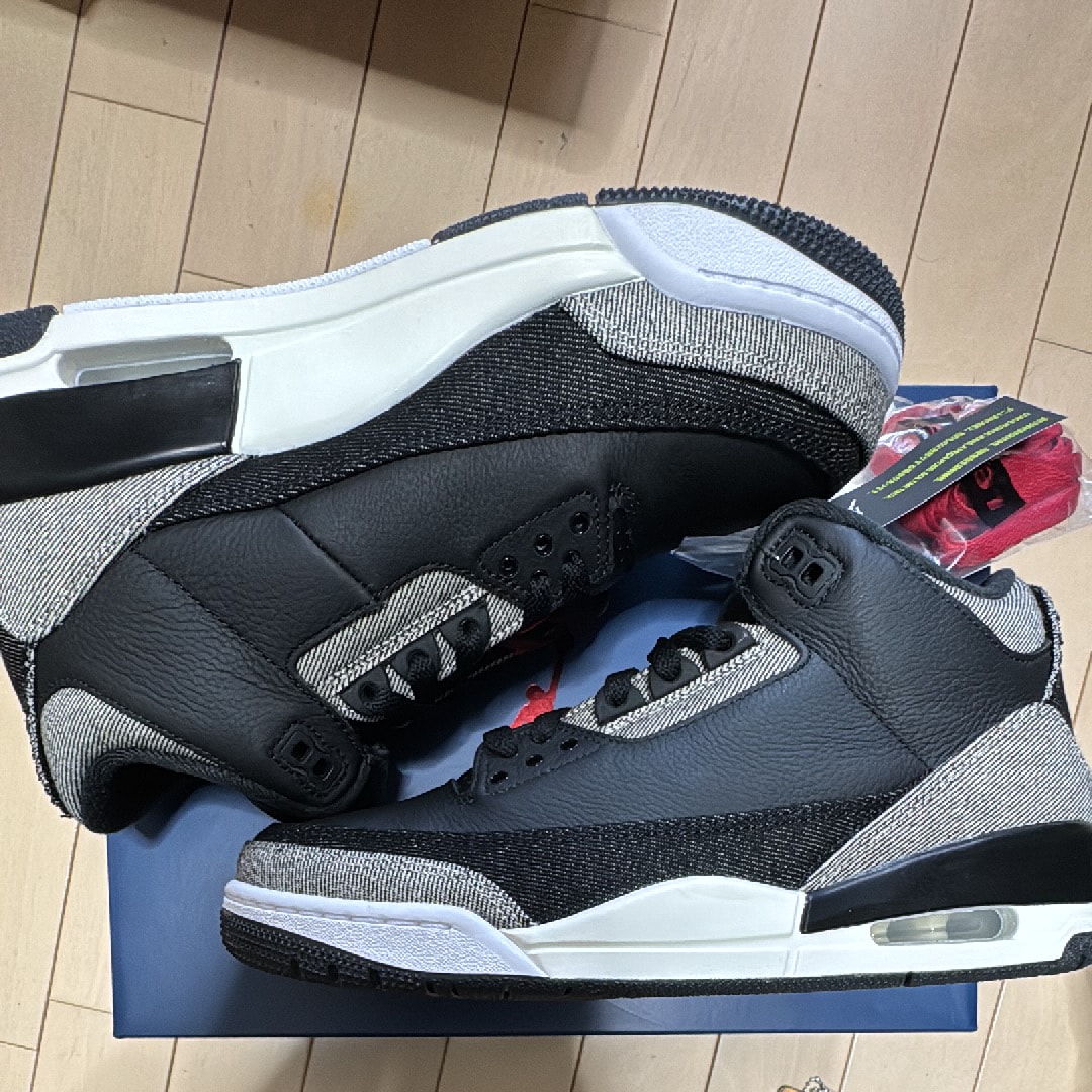 Levi's × Nike Air Jordan 3 Retro SP "Black and White" (LEVI'S Tab)