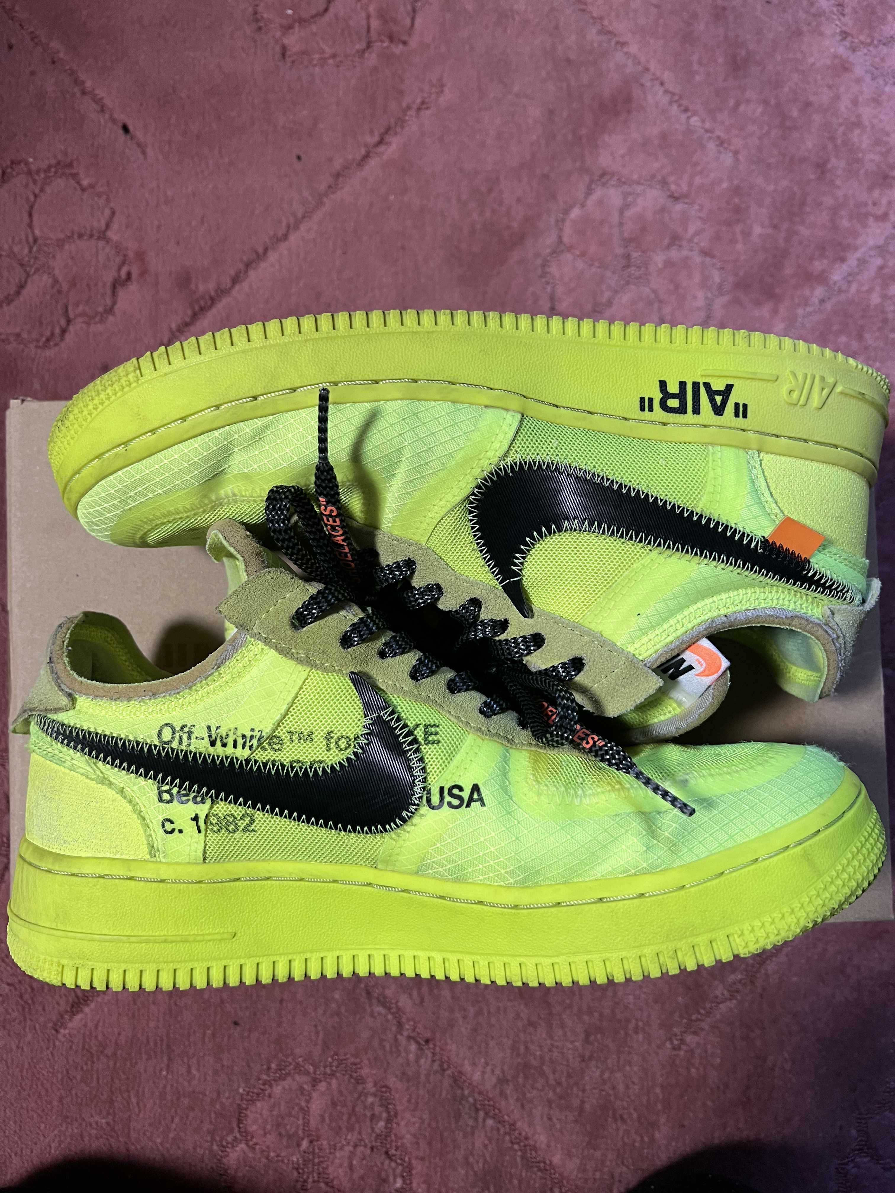 Off-White × Nike Air Force 1 Low "Volt"
