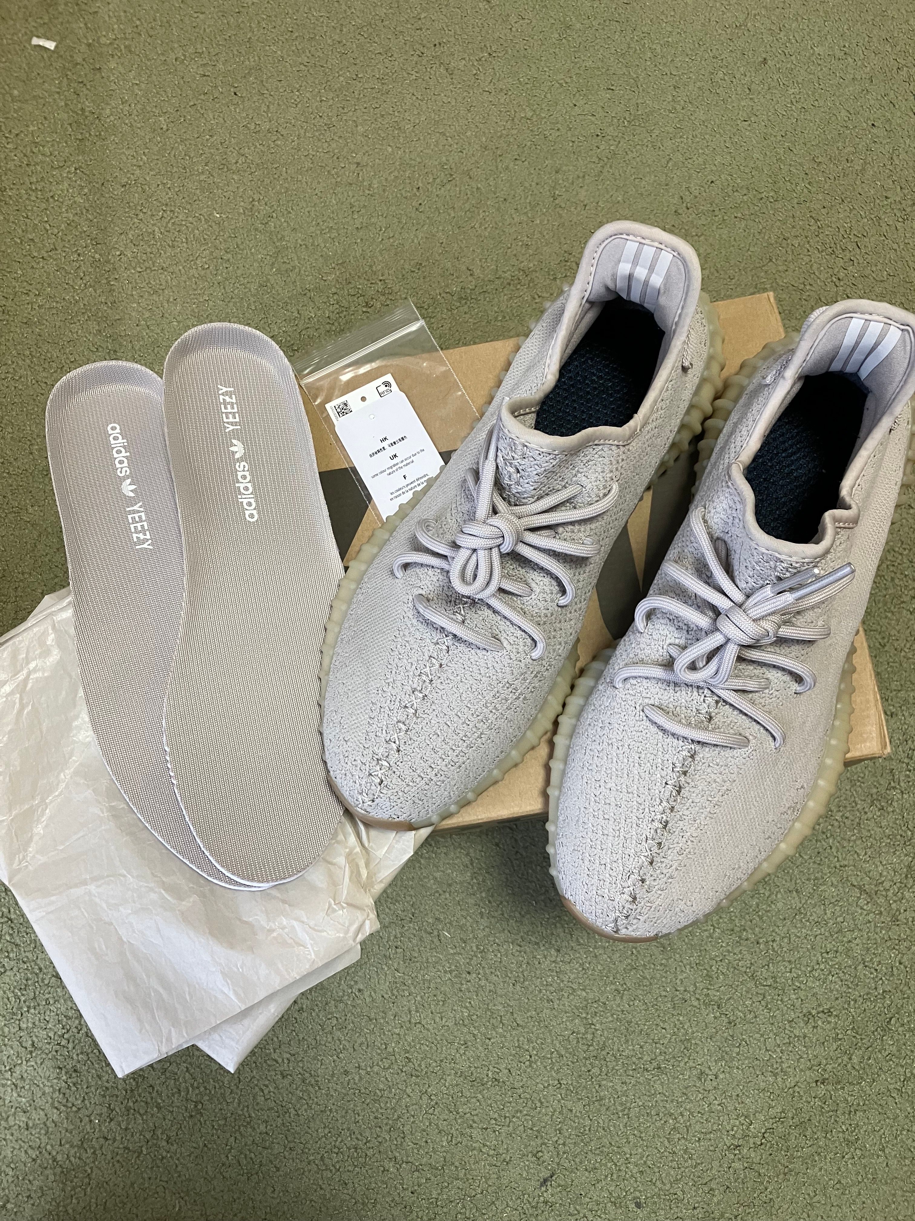 adidas YEEZY BOOST 350 V2 "Sesame"