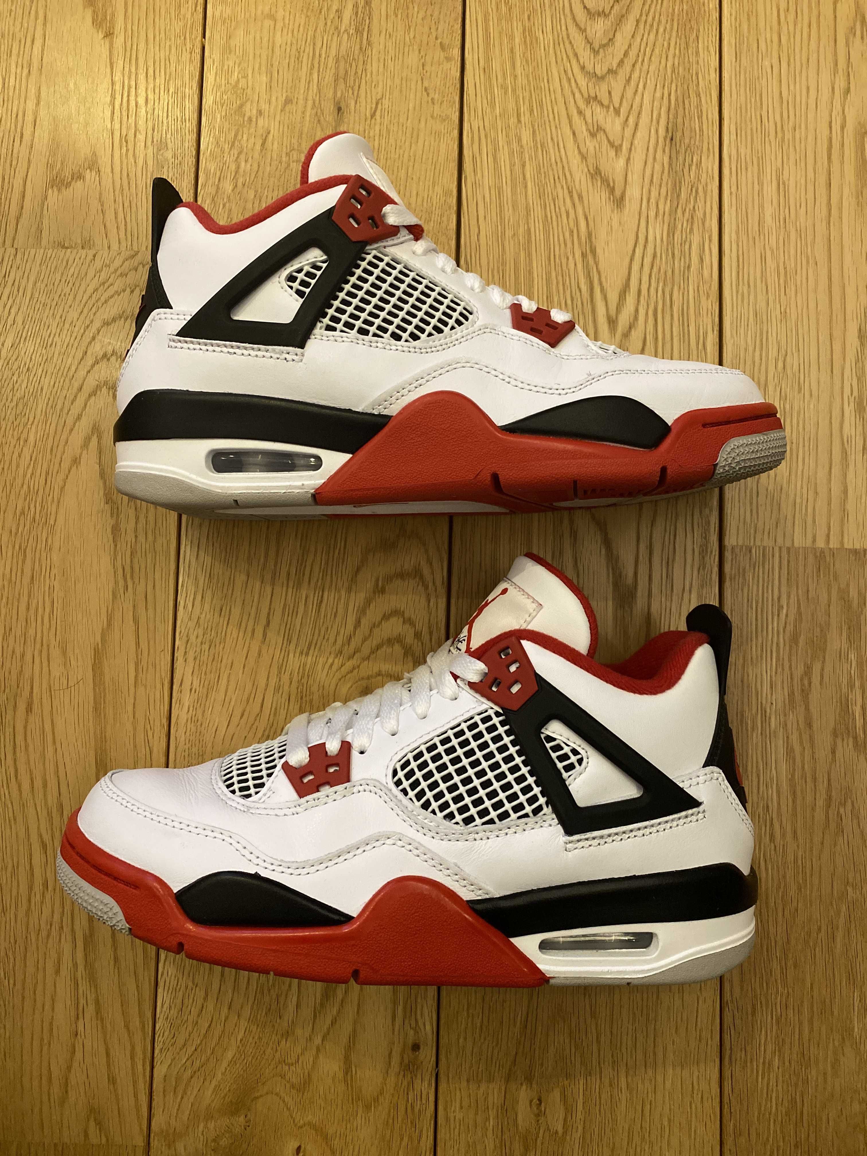 Nike GS Air Jordan 4 OG "Fire Red"