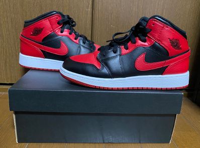 Nike GS Air Jordan 1 Mid "Bred"