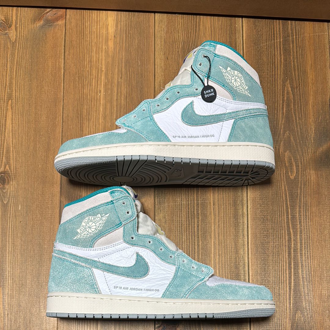 Nike Air Jordan 1 Retro High OG "Turbo Green"