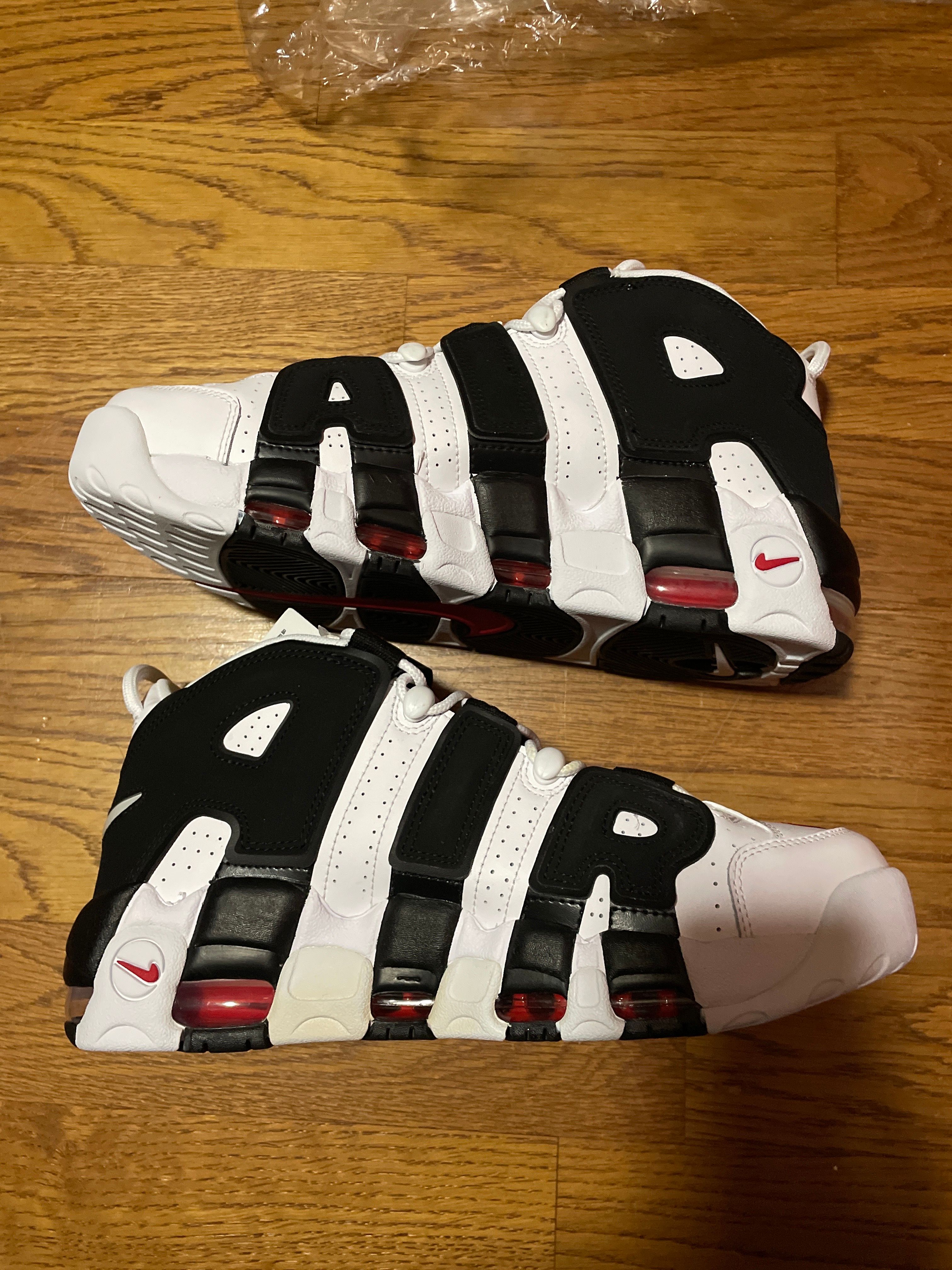 NIKE AIR MORE UPTEMPO "WHITE/BLACK/UNIVERSITY RED"(2020)