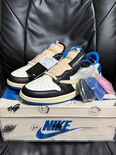 Travis Scott × fragment design × Nike Air Jordan 1 Low OG SP "Military Blue"