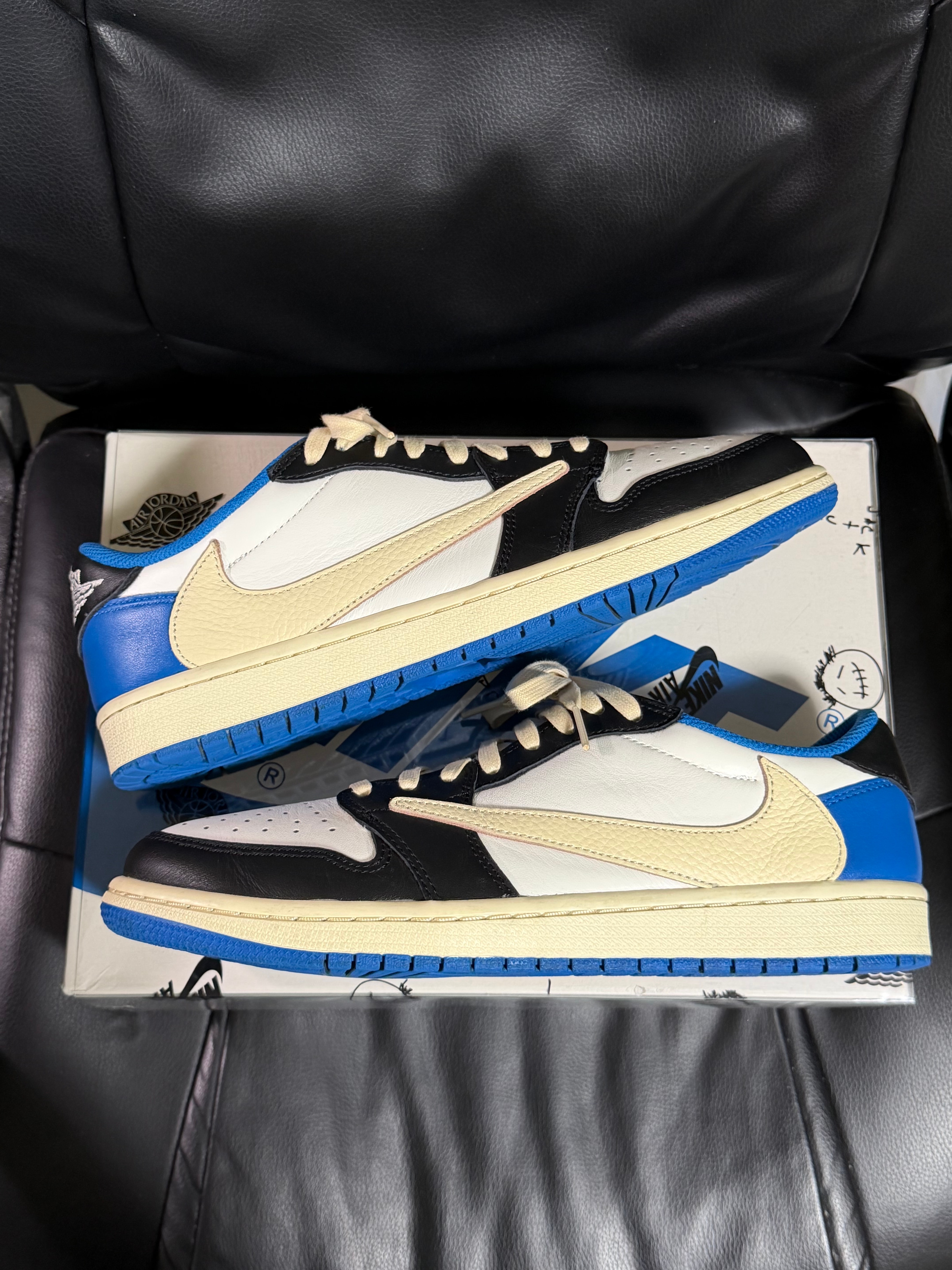Travis Scott × fragment design × Nike Air Jordan 1 Low OG SP "Military Blue"