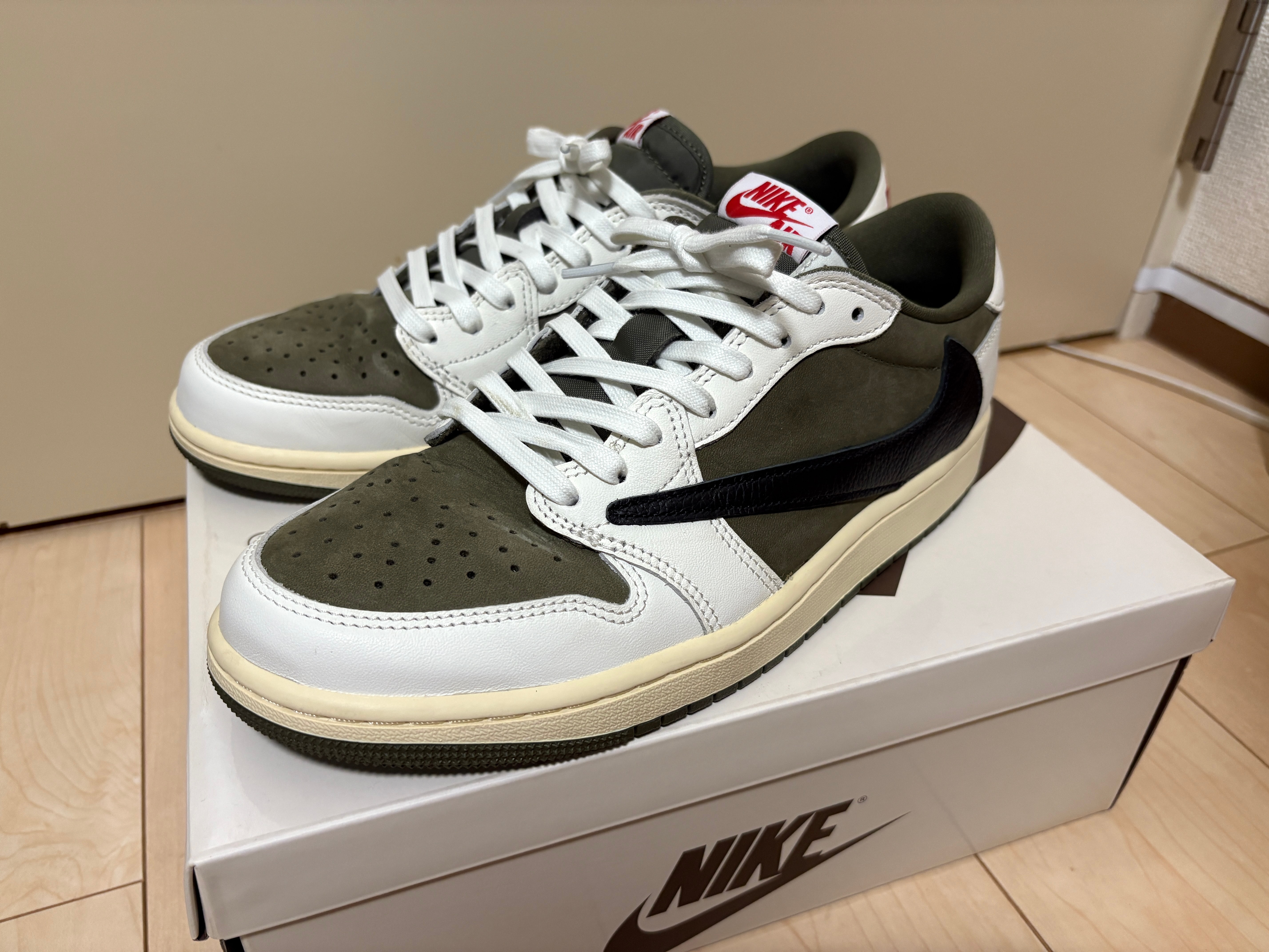Travis Scott × Nike Air Jordan 1 Low OG SP "Reverse Olive"