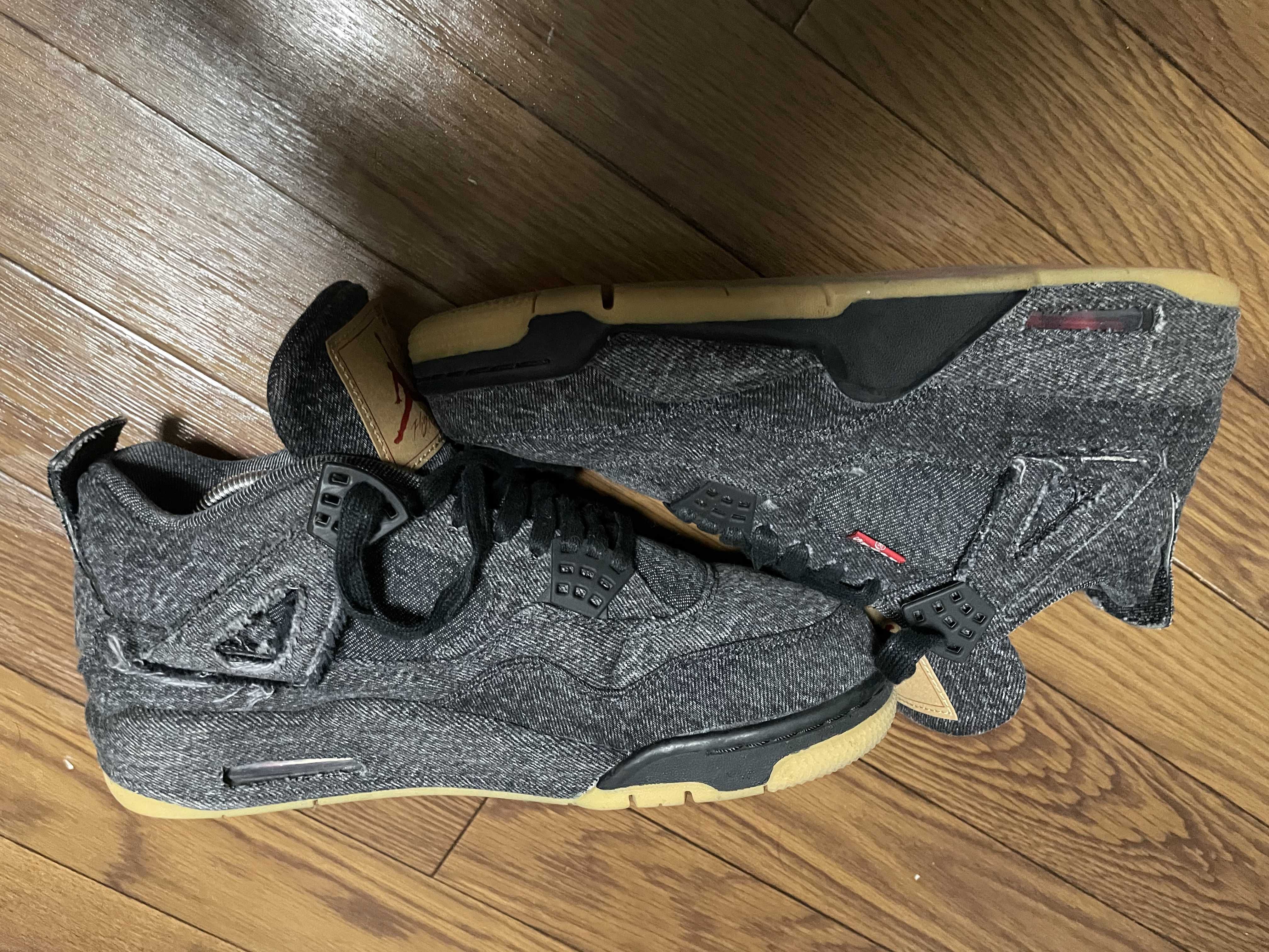Nike × Levi's Air Jordan 4 "Black Denim" (Tag: LEVIS®)
