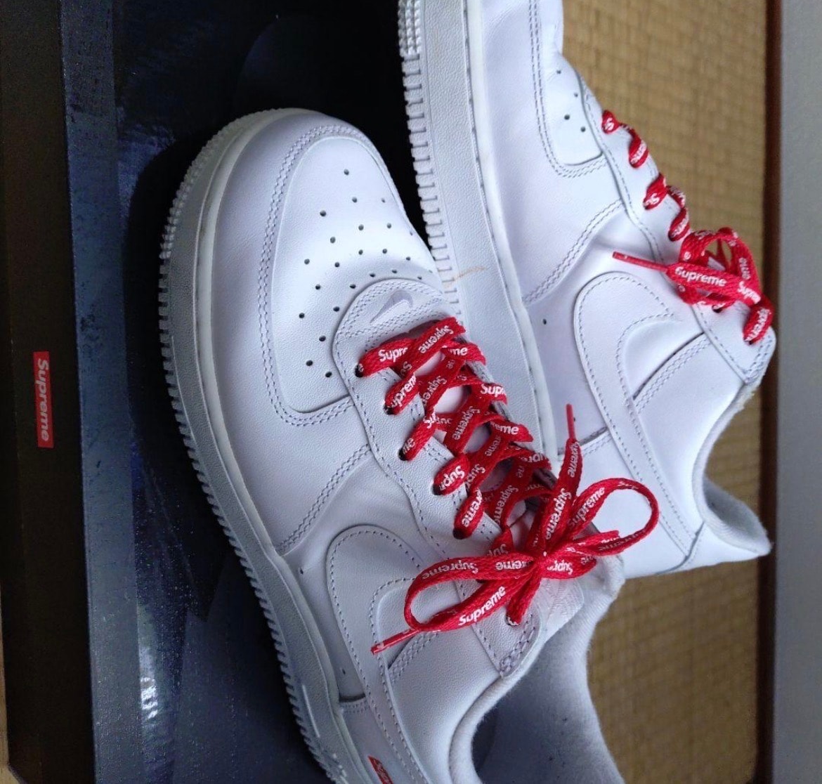 Supreme × Nike Air Force 1 Low "White"