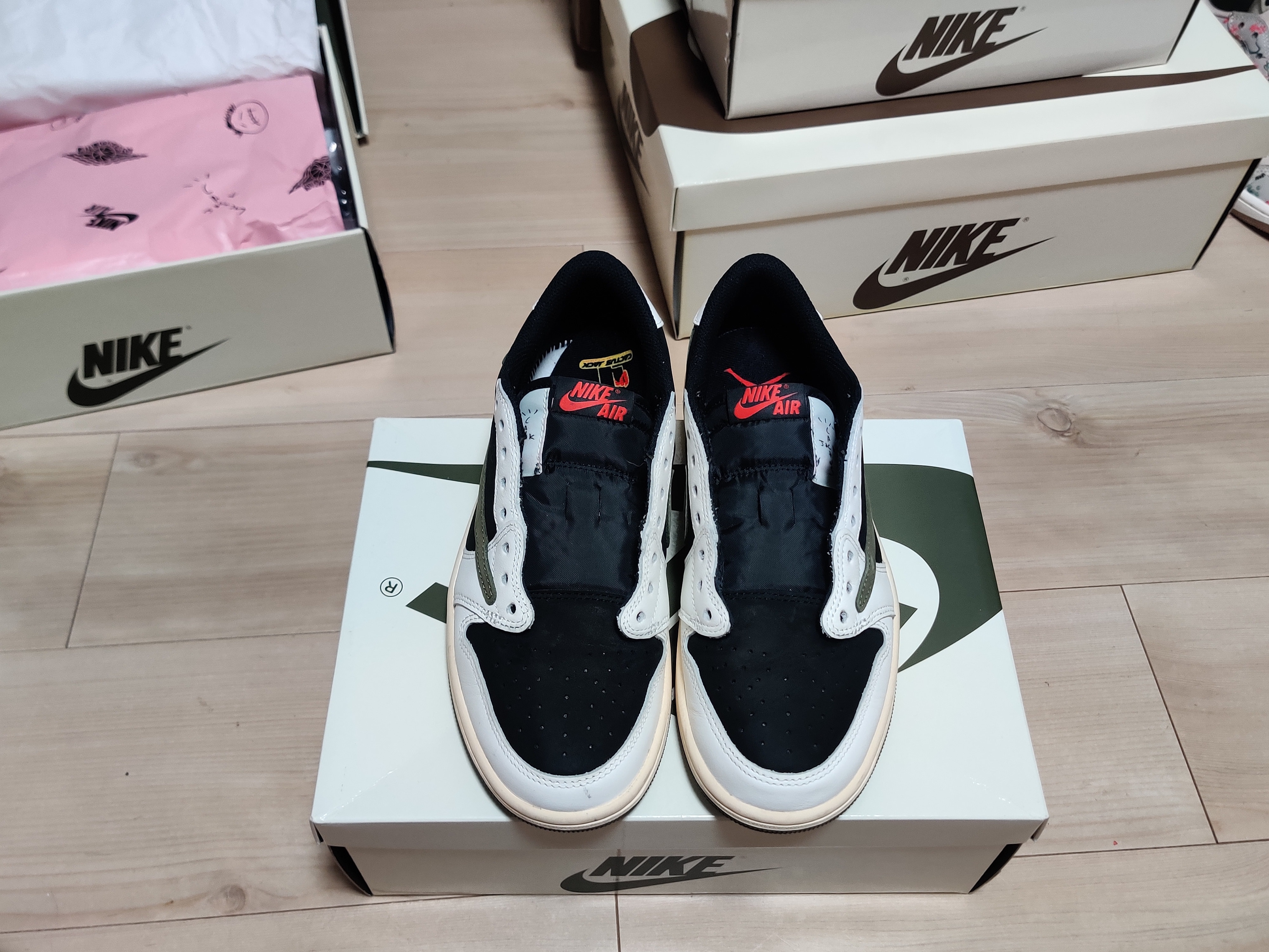Travis Scott × Nike Women's Air Jordan 1 Low OG "Medium Olive"