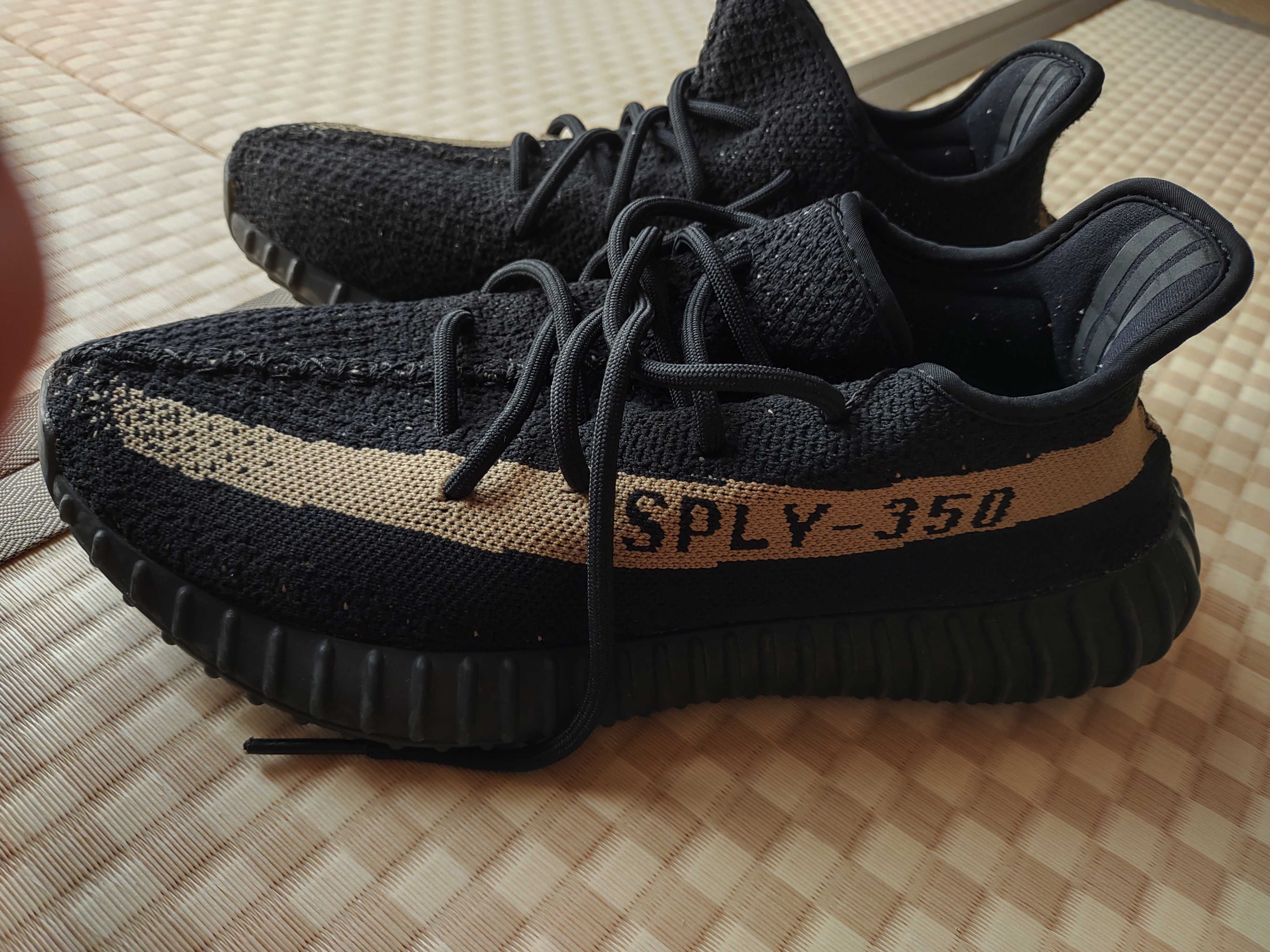 adidas YEEZY Boost 350 V2 "Core Black Green"
