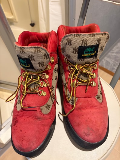 Supreme × Timberland Field Boot "Red"