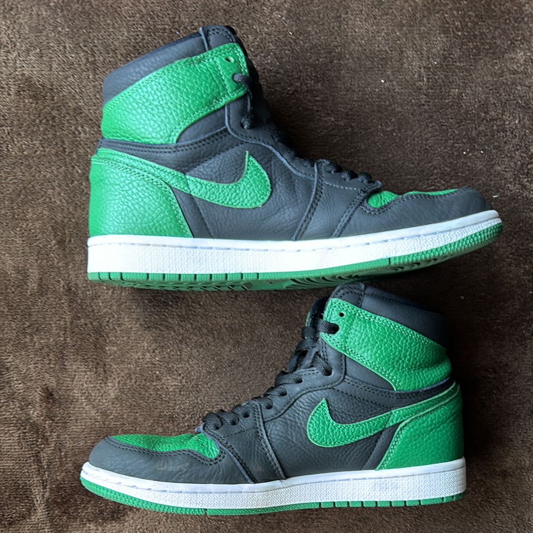 Nike Air Jordan 1 Retro High OG "Black/Pine Green" (2020)