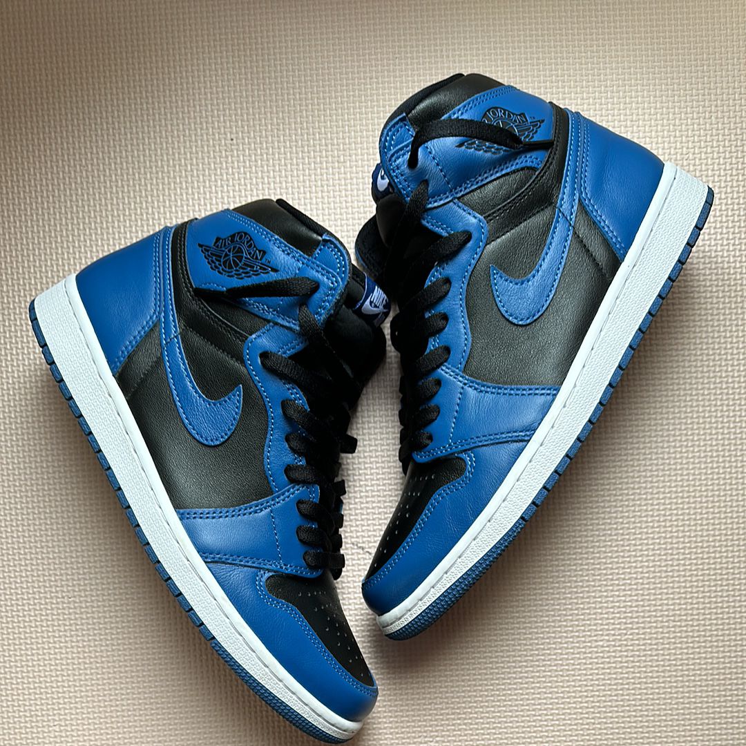 Nike Air Jordan 1 Retro High OG "Dark Marina Blue"