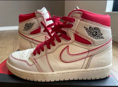 Nike Air Jordan 1 Retro High OG "Sail/University Red"