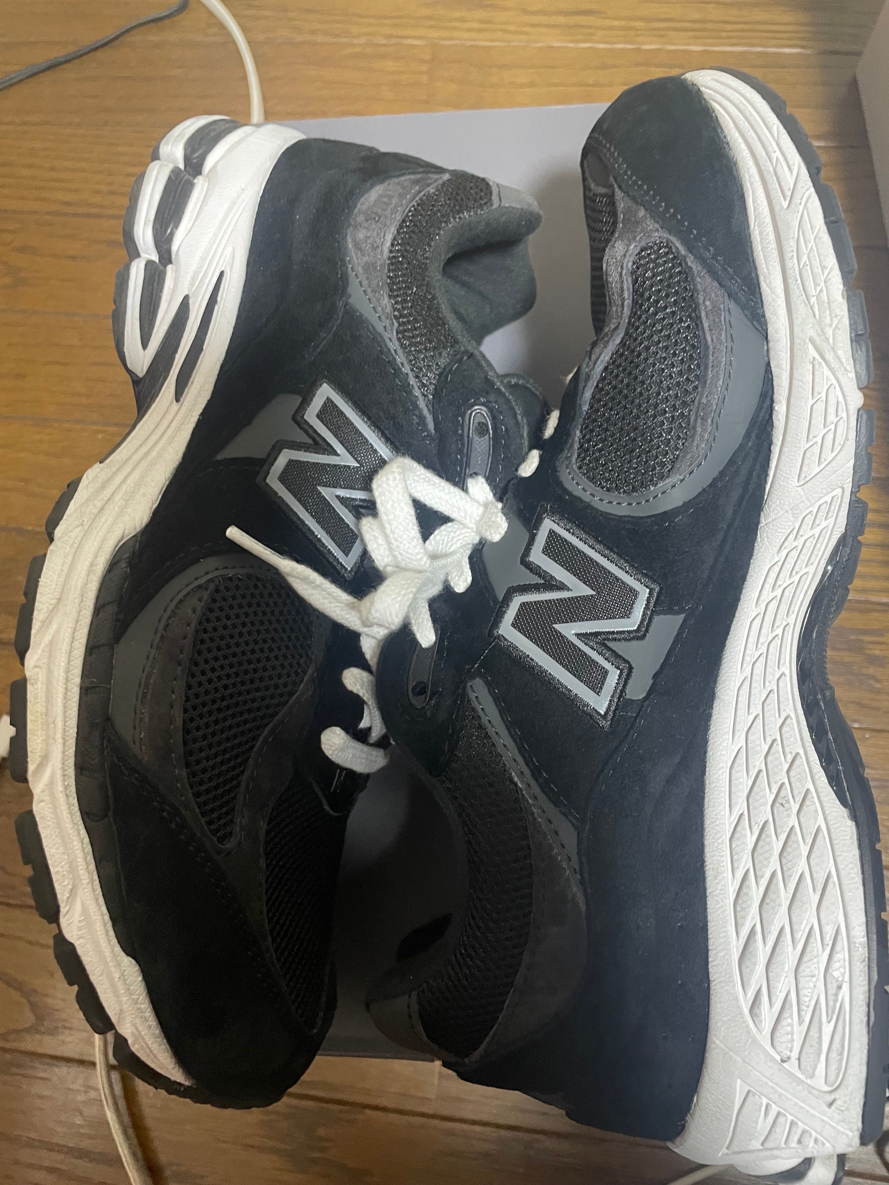 New Balance 2002R "Black Gunmetal"