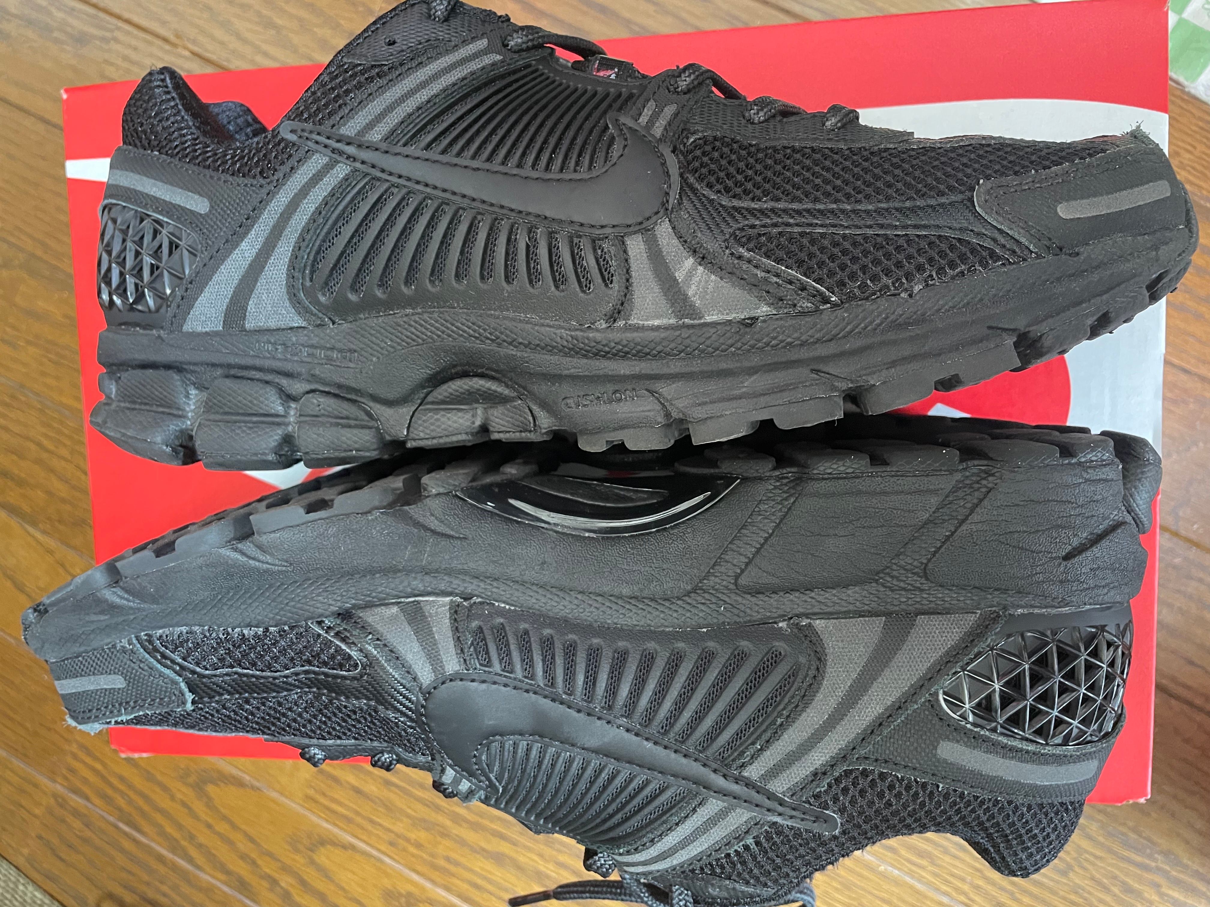 Nike Zoom Vomero 5 "Black"