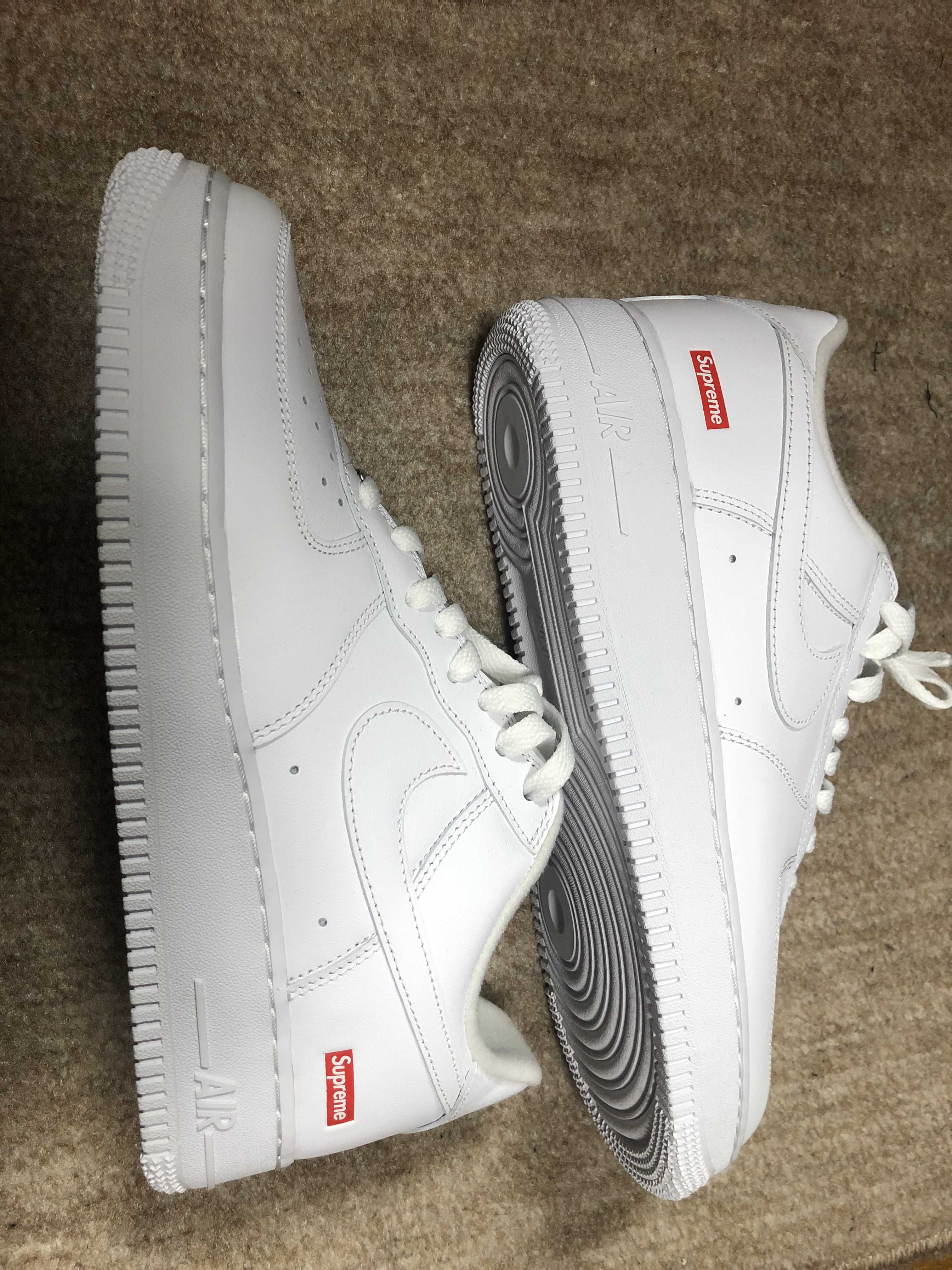 Supreme × Nike Air Force 1 Low "White"