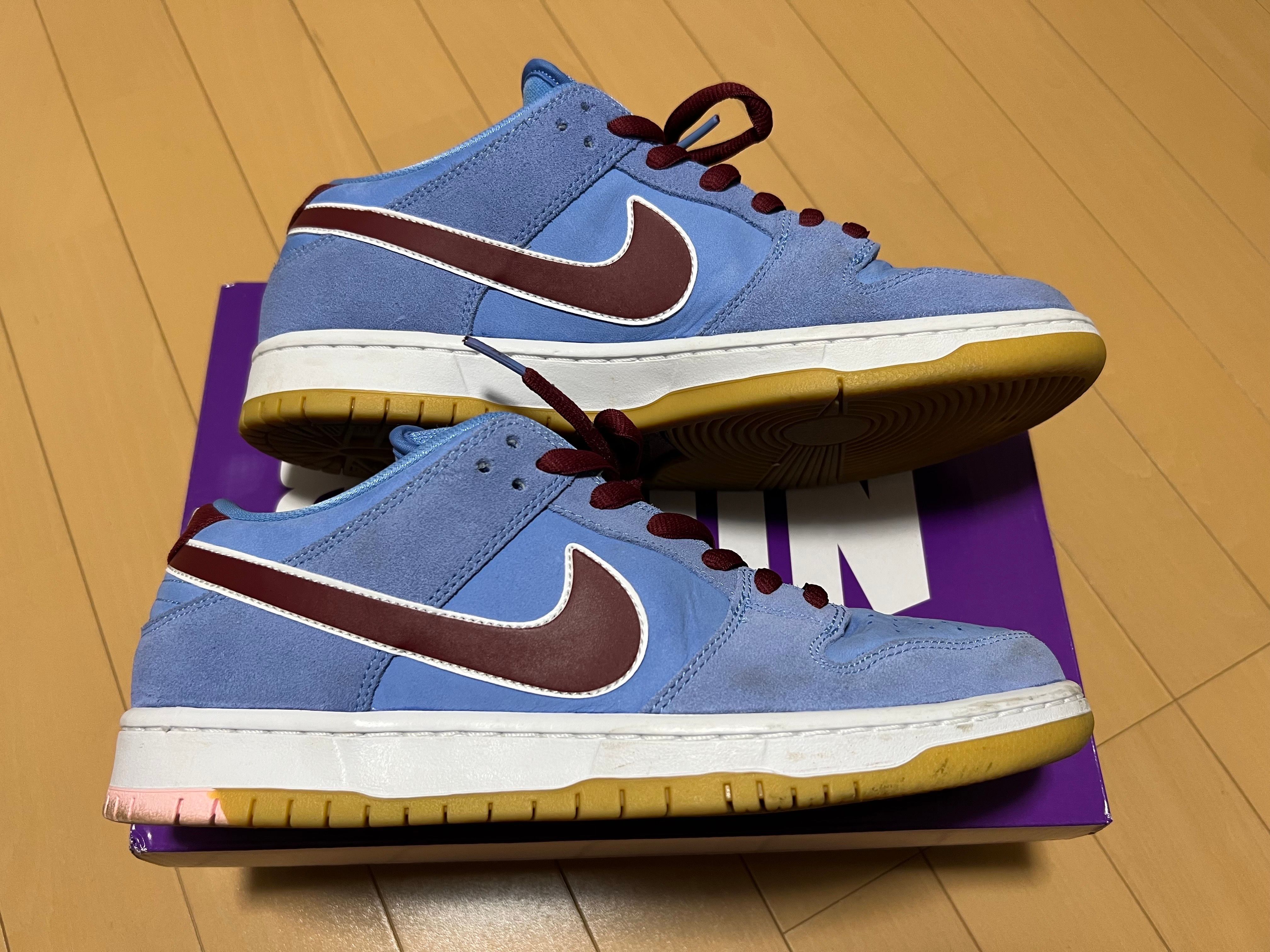 Nike SB Dunk Low Pro "Philadelphia Phillies/Valor Blue and Team Maroon"