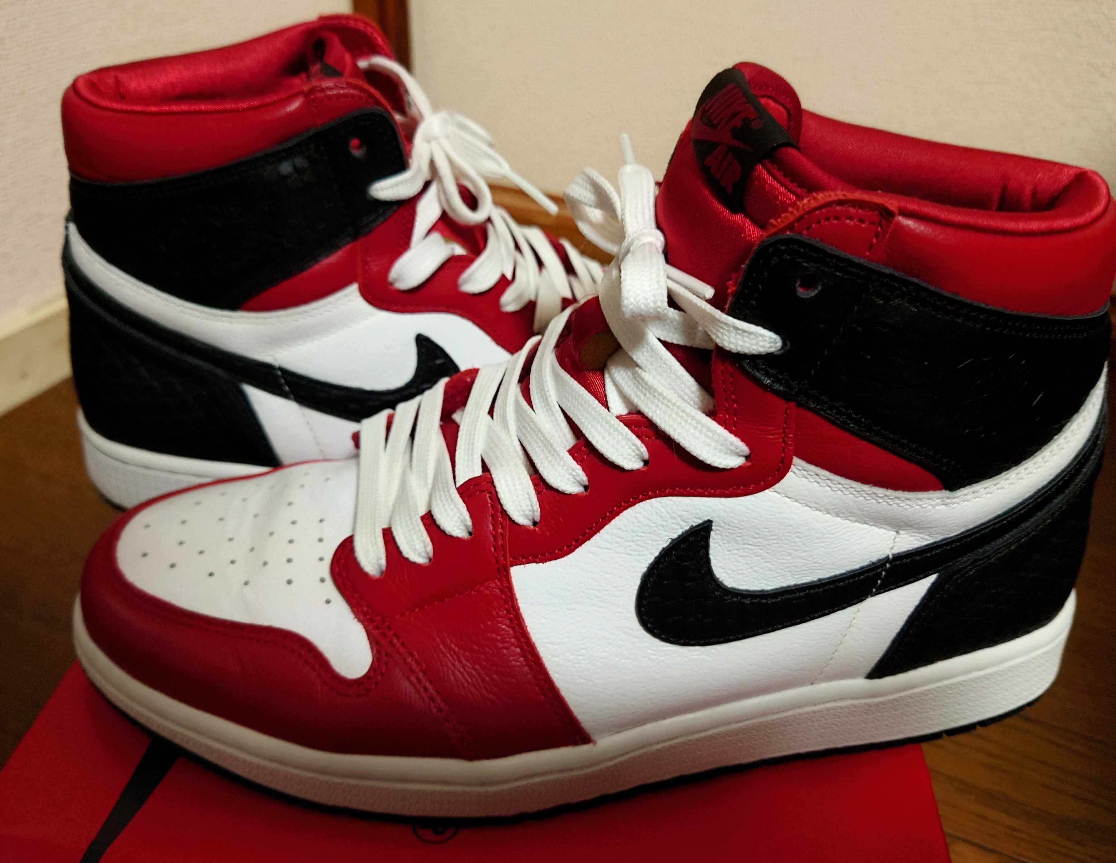 Nike Women's Air Jordan 1 High OG "Satin Red"