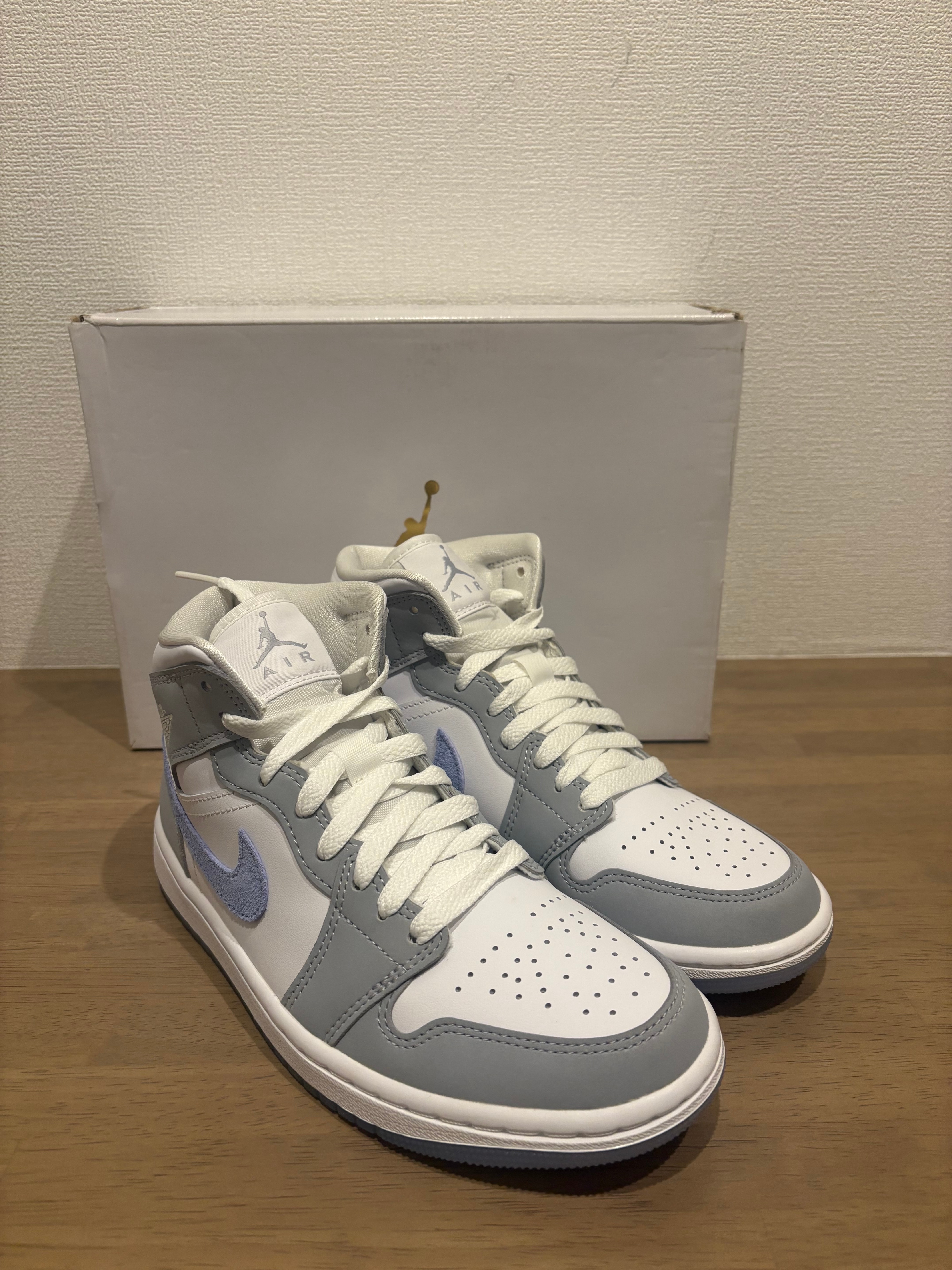 Nike Women's Air Jordan 1 Mid "Wolf Grey"