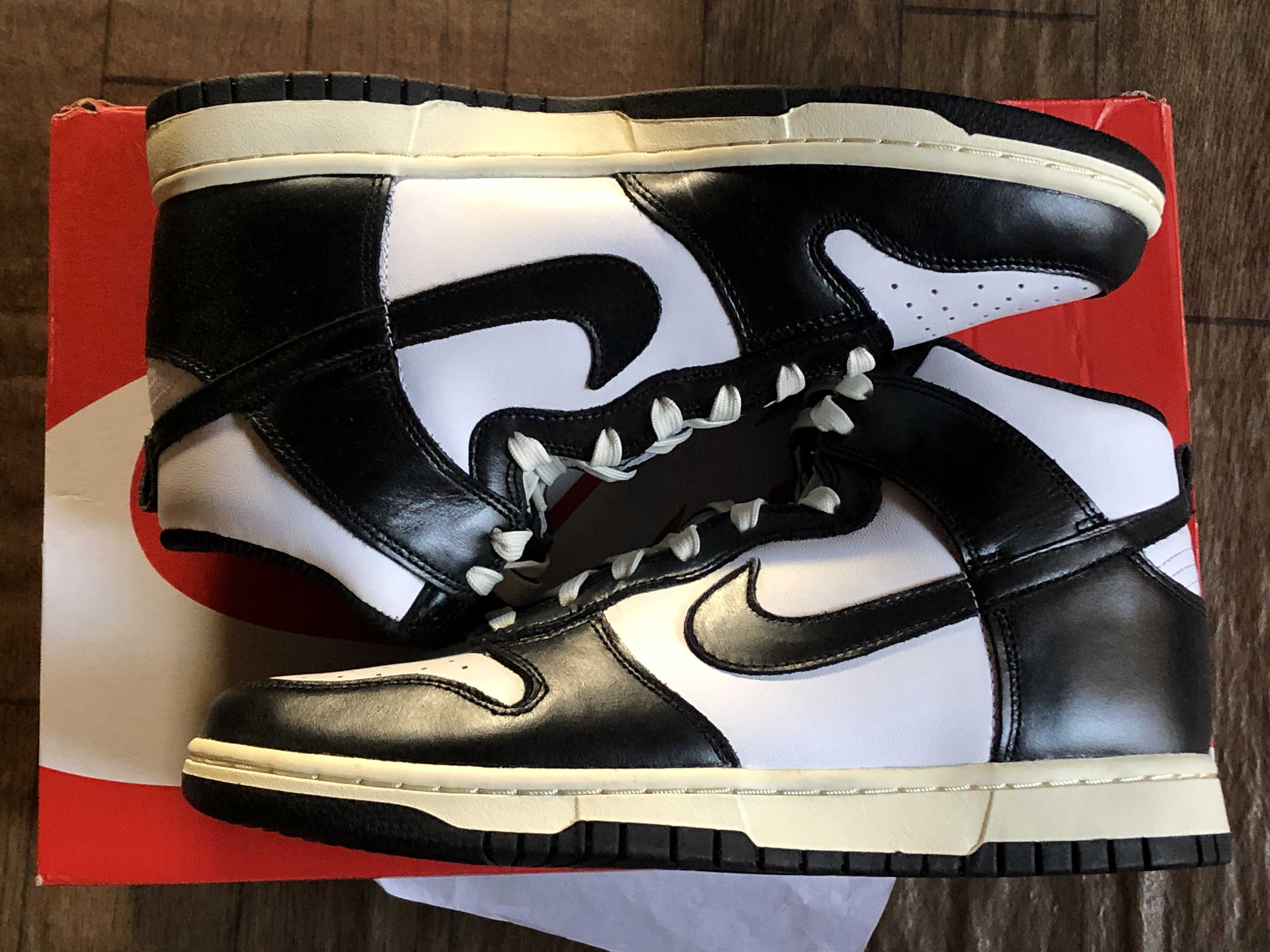 Nike Women's Dunk High "Vintage Black"