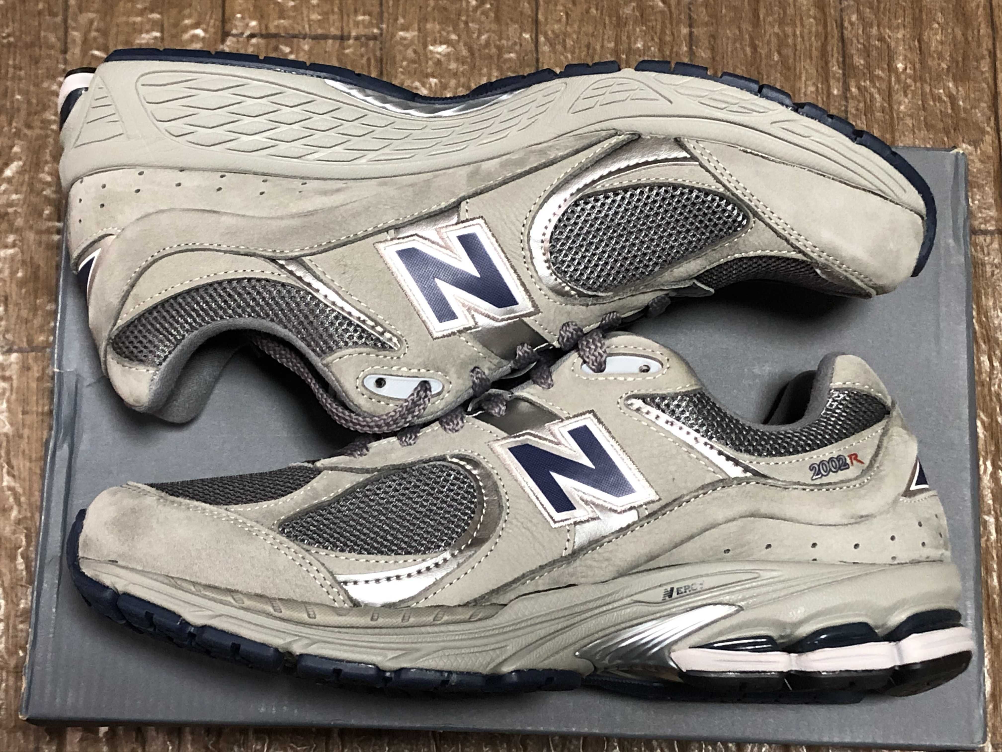 New Balance 2002R "Gray"